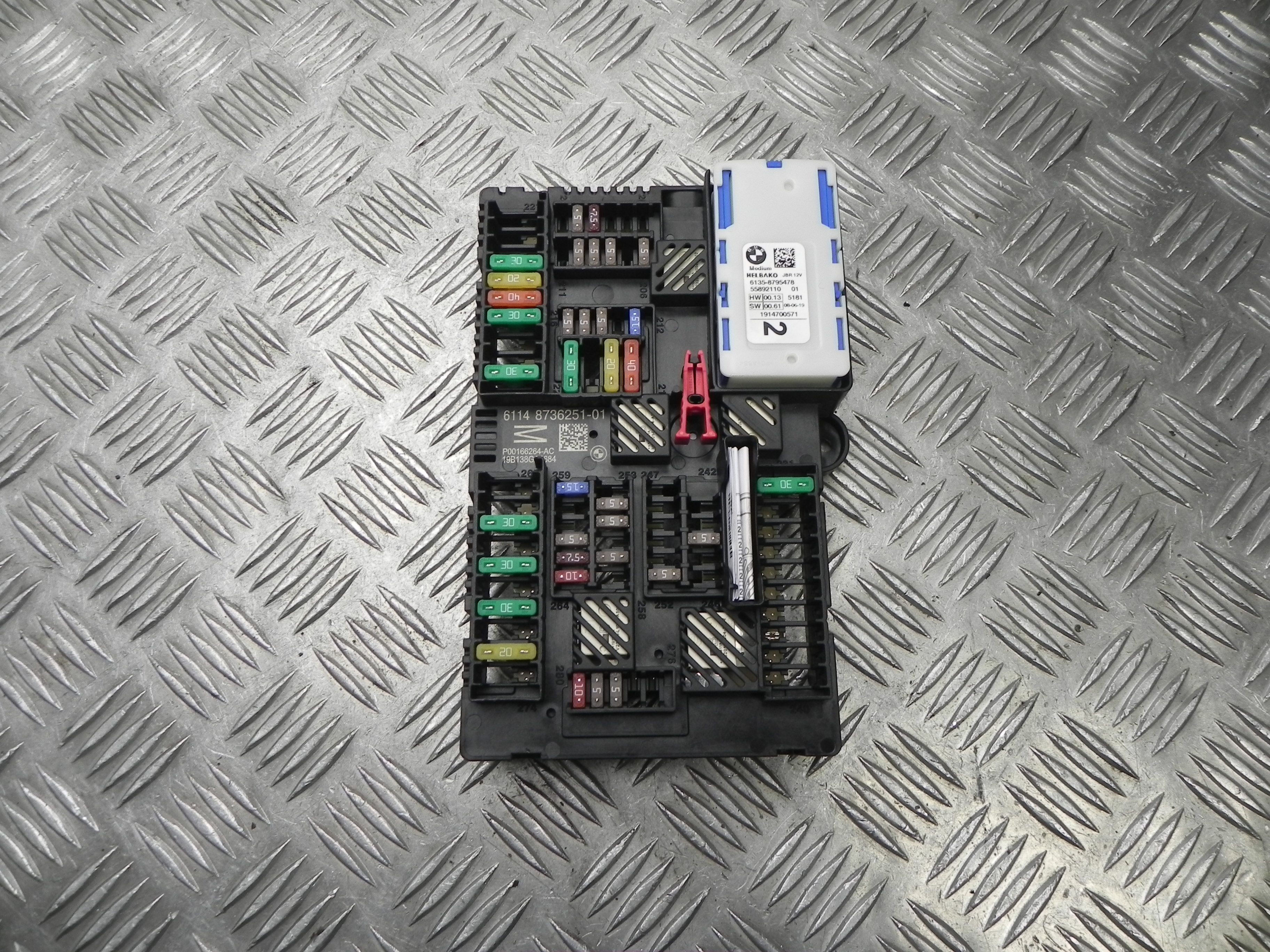 BMW X4 G02 (2018-2024) Fuse box 8736251 23476315