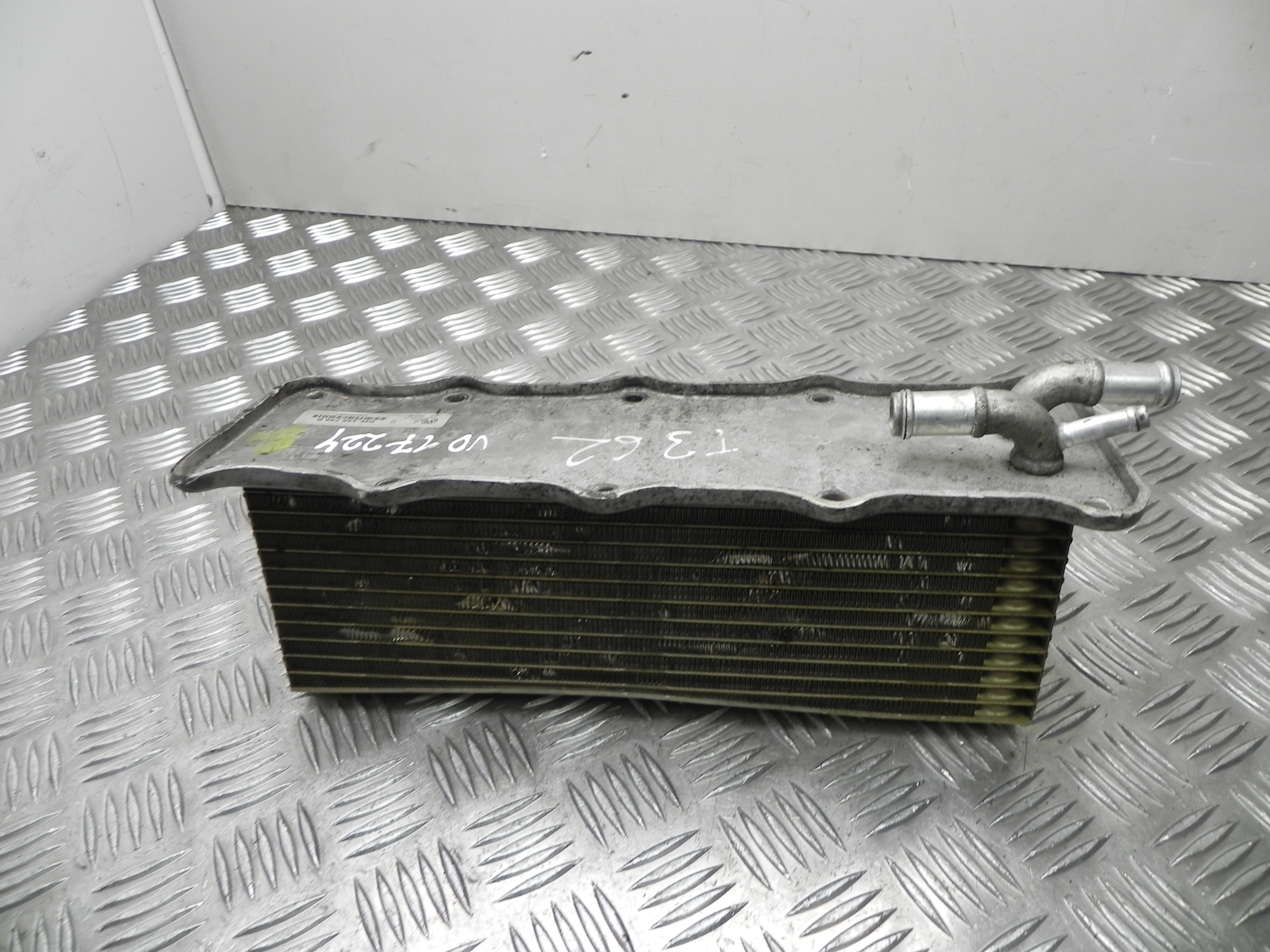 VOLKSWAGEN Golf Sportsvan 1 generation (2014-2019) Radiator intercooler 04E145749B 23426842