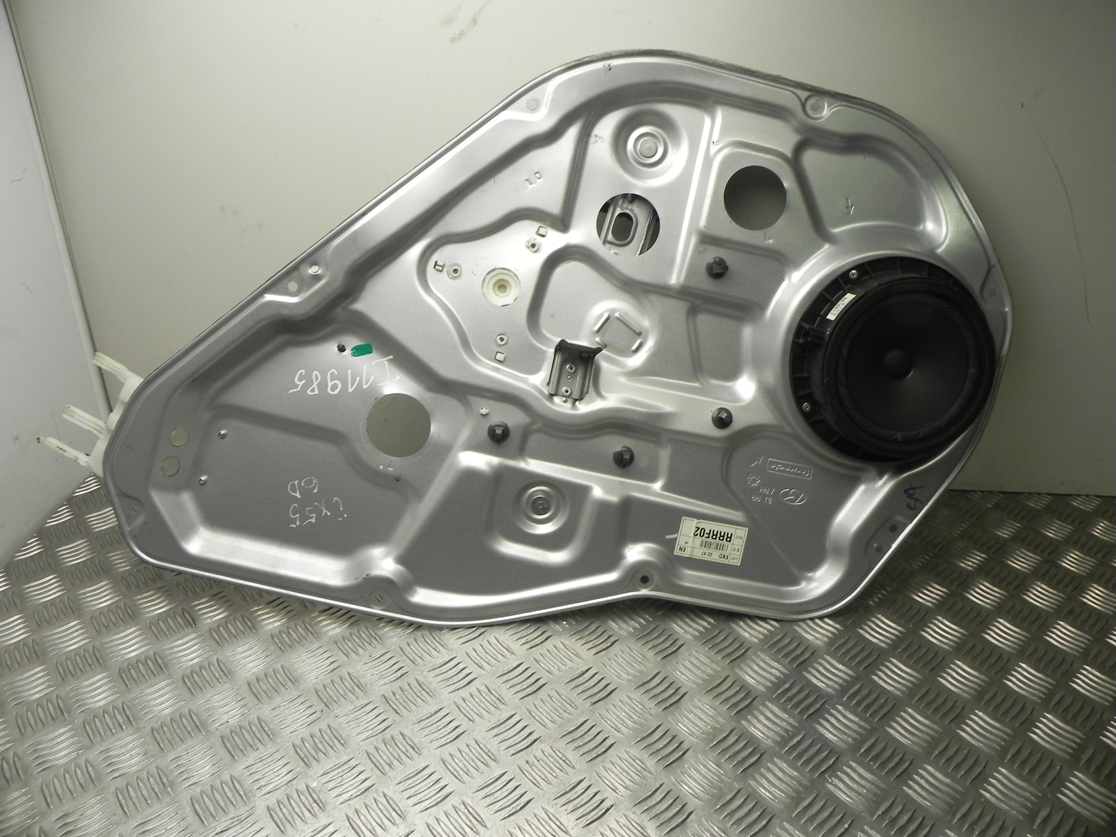 HYUNDAI ix55 1 generation (2008-2013) Galinis dešinys stiklo pakelėjas 963303J000 23427176