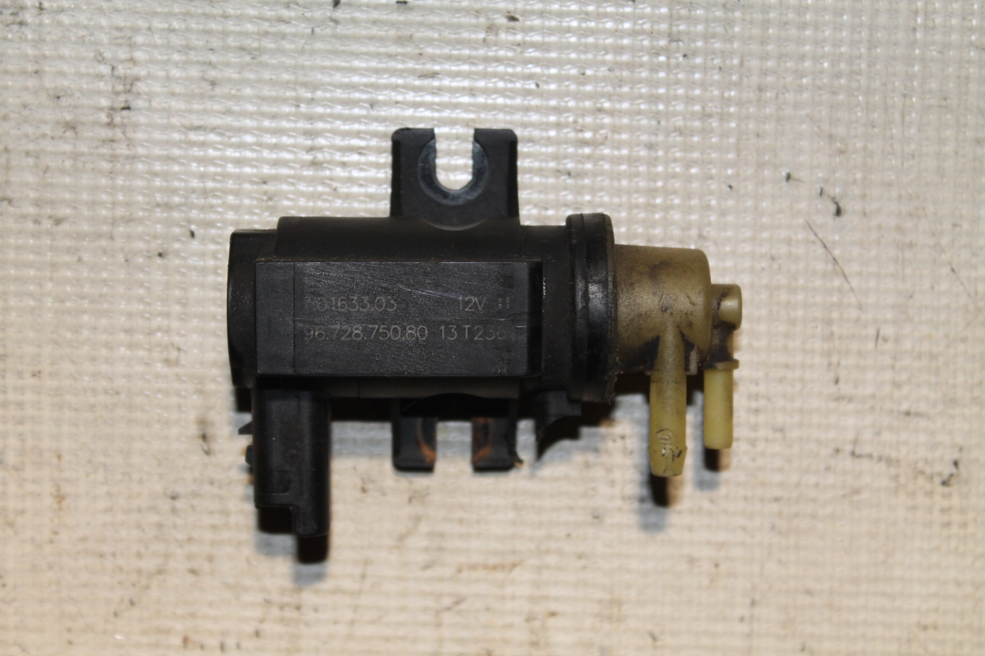 VOLVO V40 2 generation (2012-2020) Solenoidas 70163303 25073542