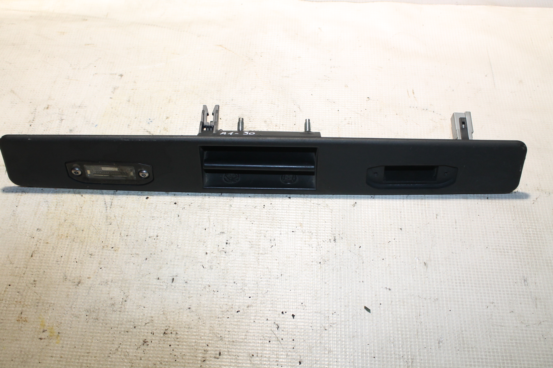 VOLVO XC90 1 generation (2002-2014) Bonnet Release Handle 3069974330763110 25073566