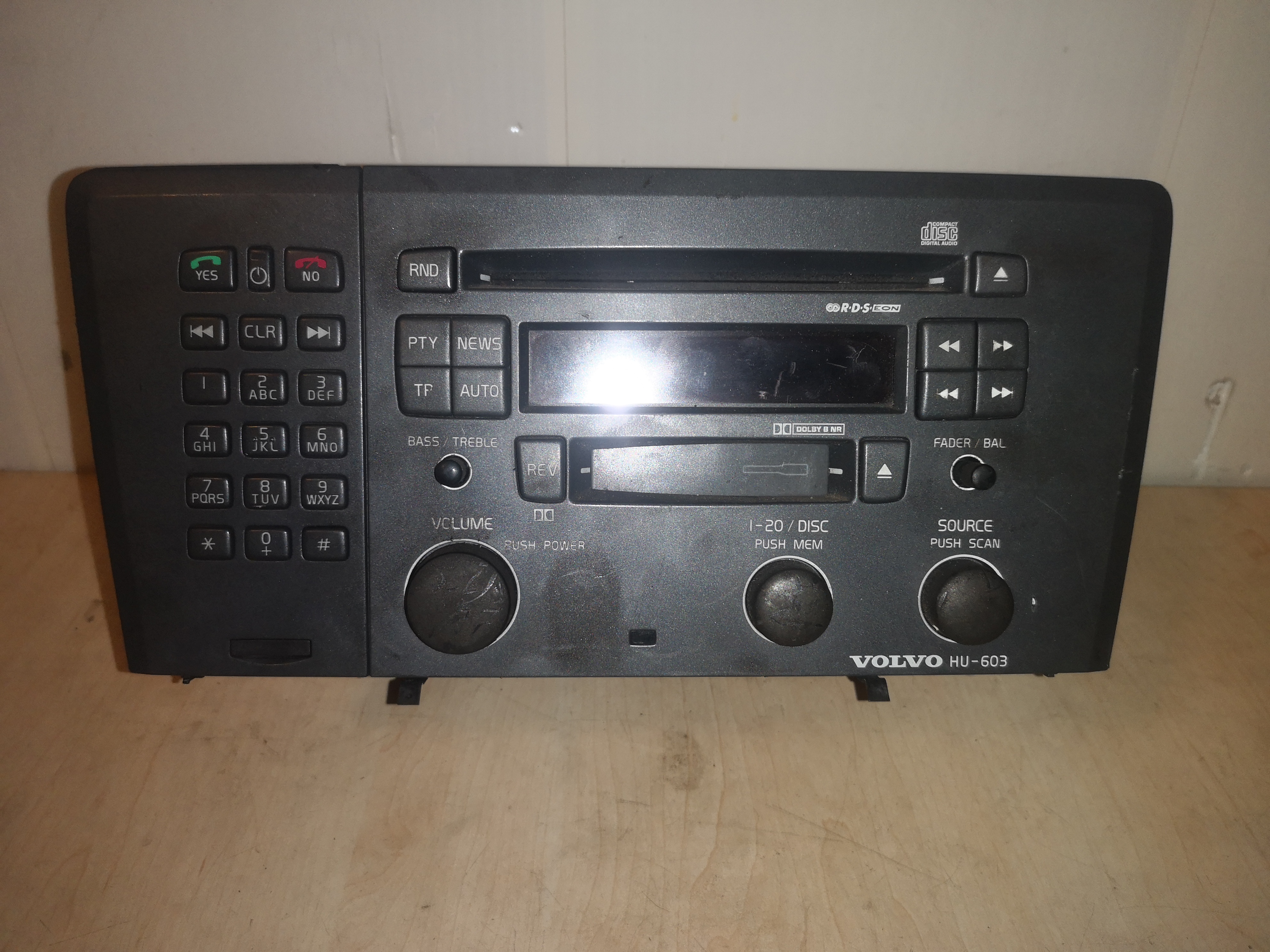 VOLVO S60 1 generation (2000-2009) Mūzikas atskaņotājs bez GPS/navigācijas 86511521 23435834