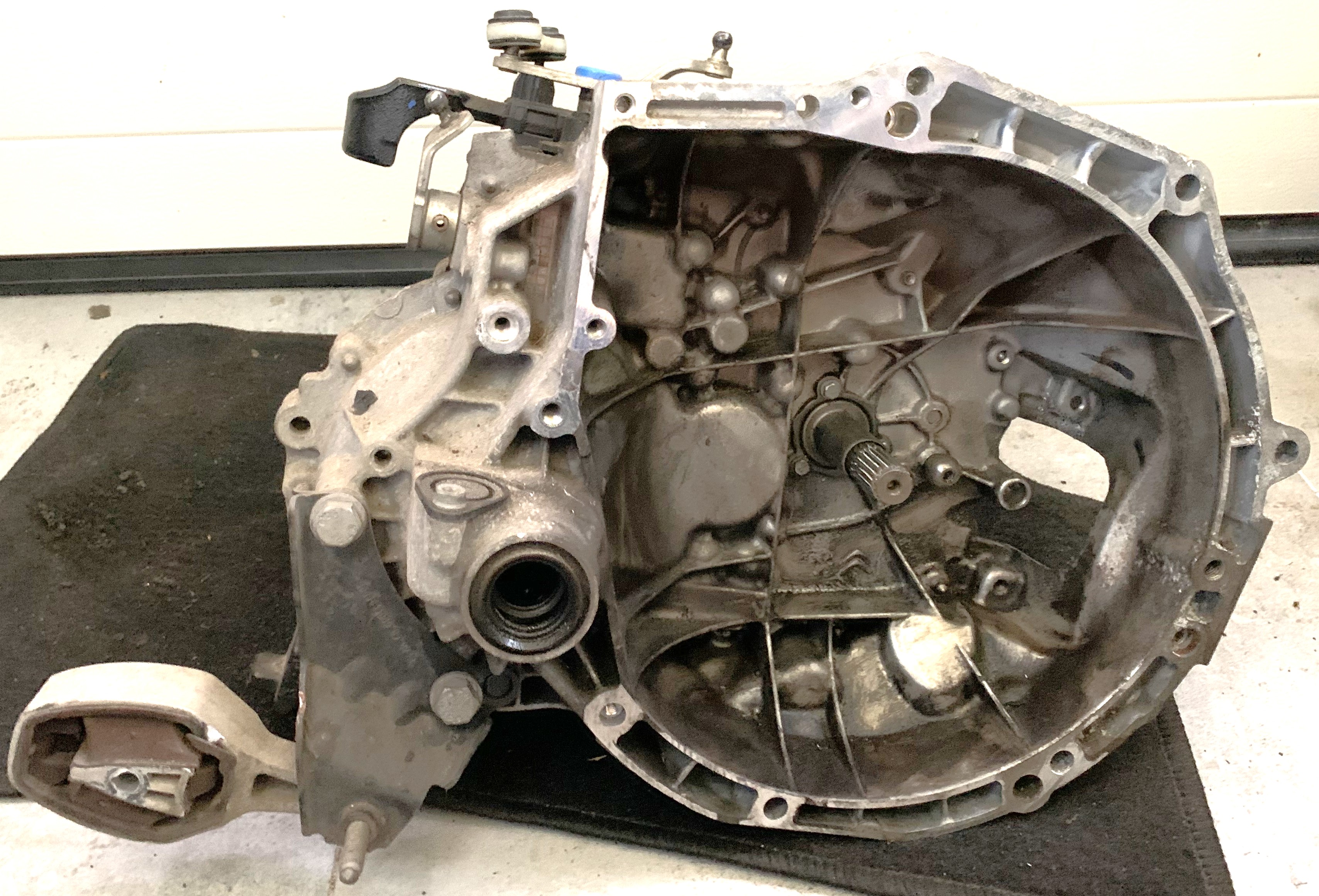 CITROËN C3 3 generation (2016-2024) Gearbox 20A704, 1325779 23993950