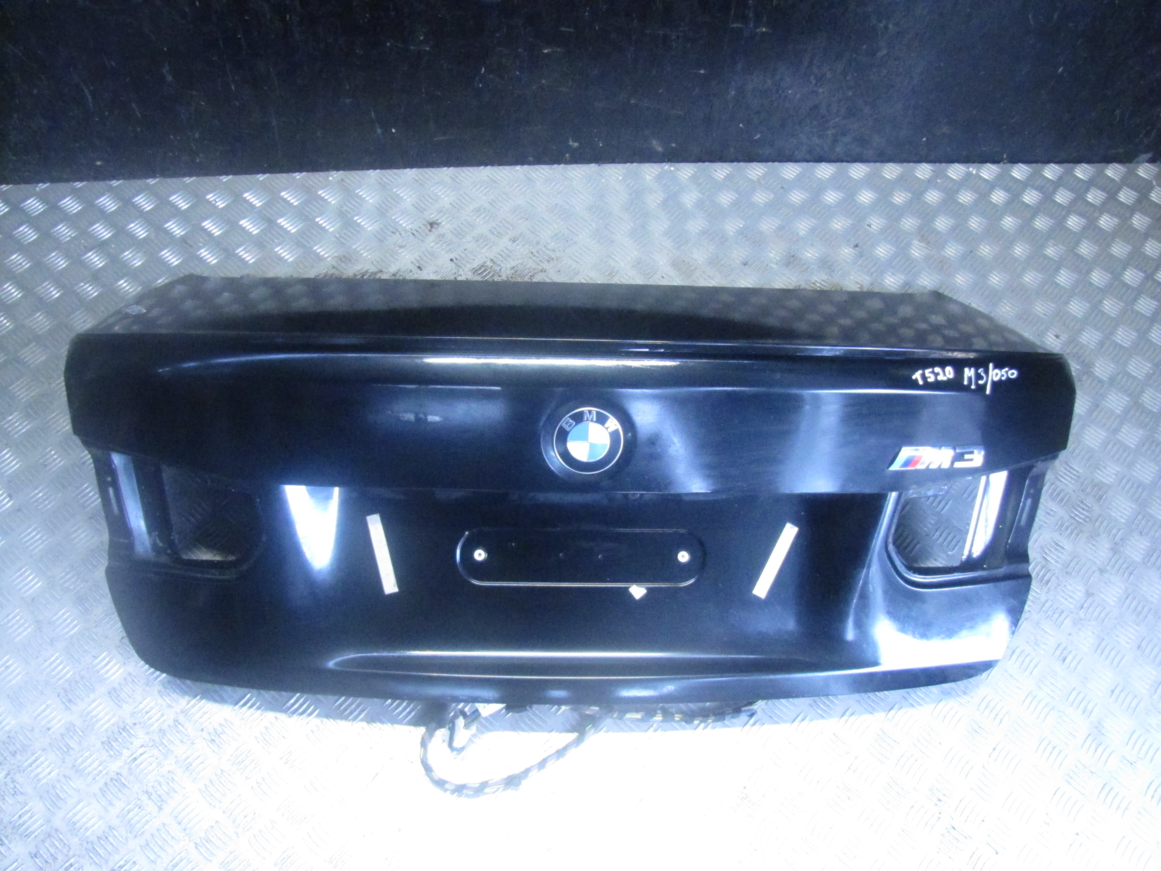 BMW M3 F80 (2013-2020) Πίσω καπό προς χρήση 23433043