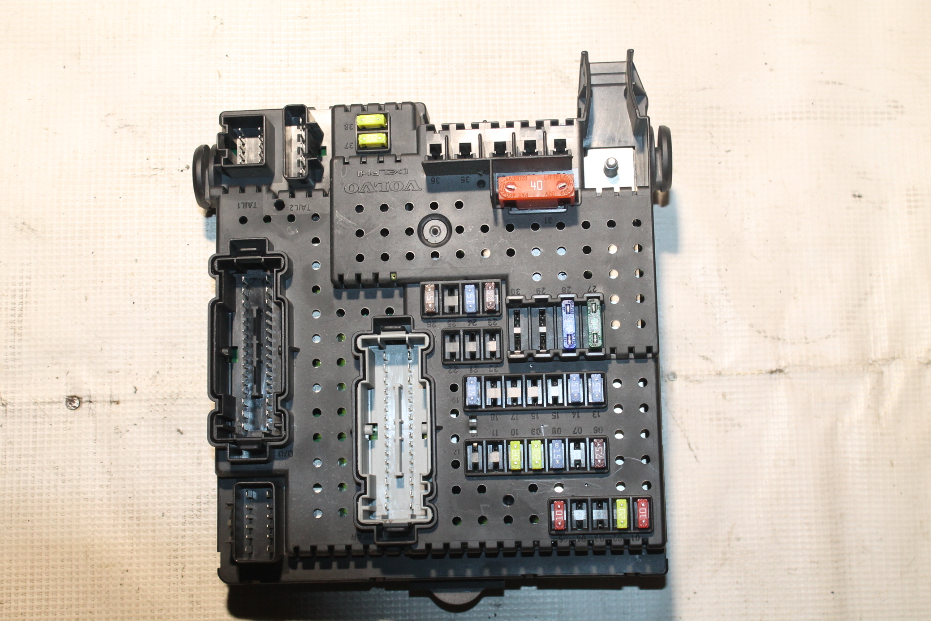 VOLVO XC90 1 generation (2002-2014) Fuse box 31314469 24822230