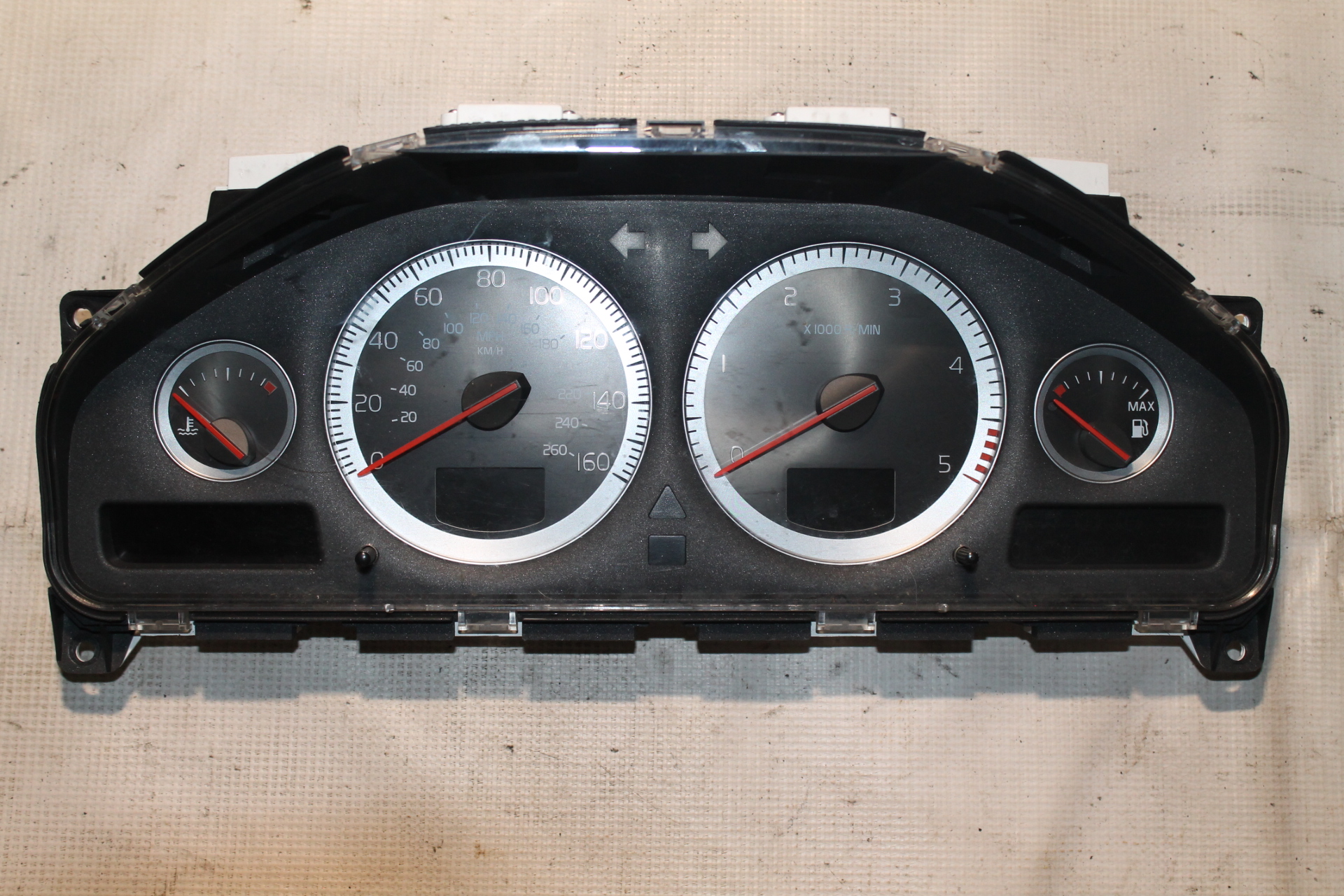 VOLVO XC90 1 generation (2002-2014) Speedometer 3076561131327434 24851325