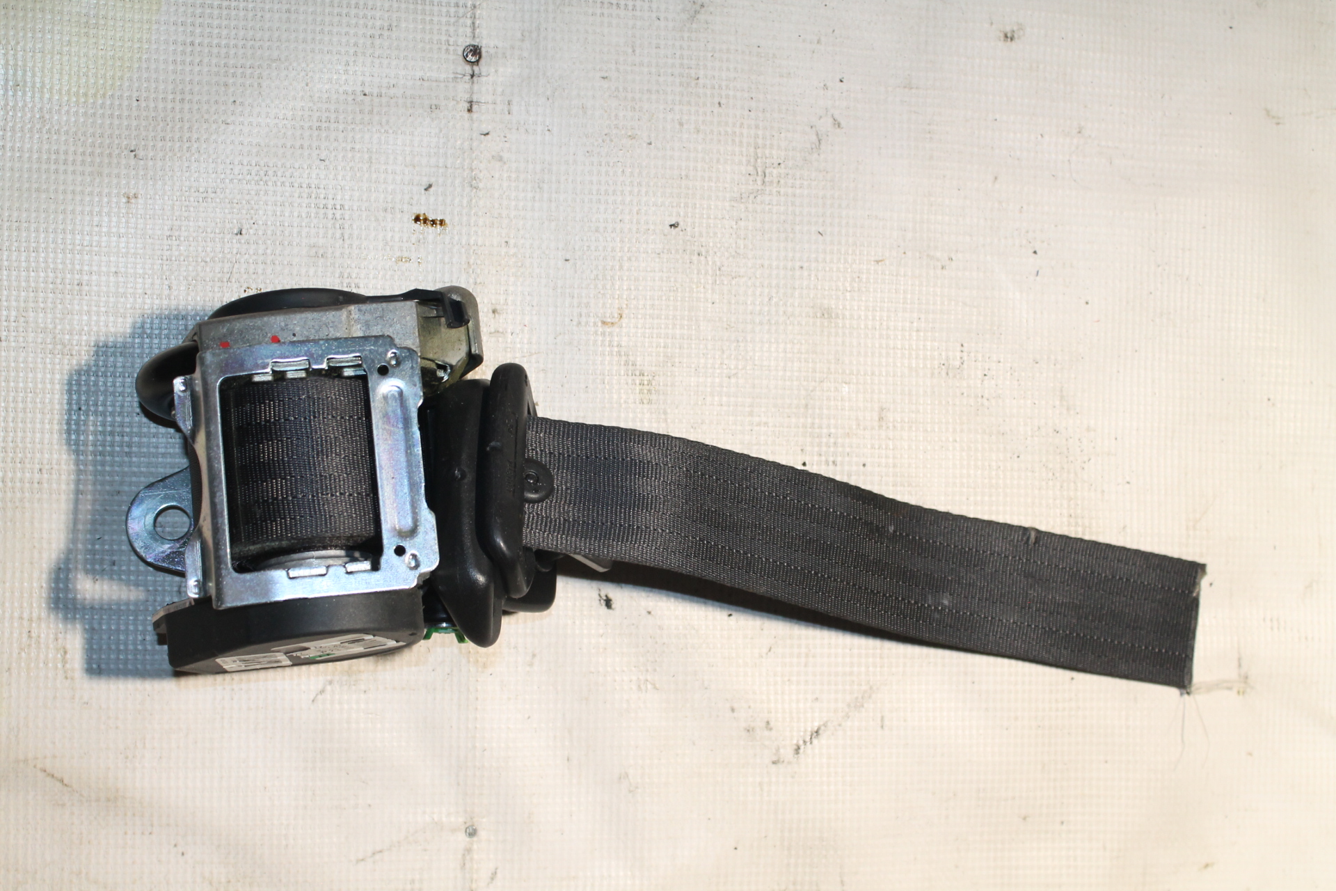 VOLVO XC90 1 generation (2002-2014) Rear Right Seatbelt 601239700 24853313