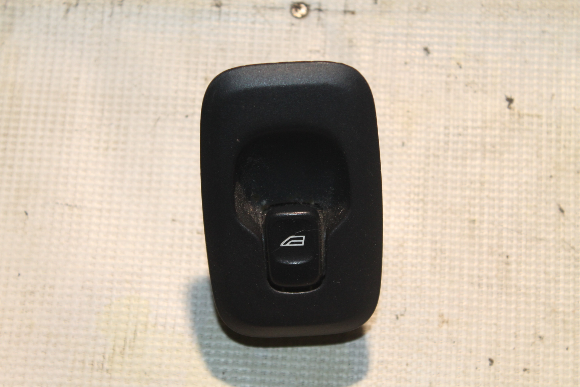 VOLVO XC90 1 generation (2002-2014) Front Left Door Window Switch 30658696 24875890