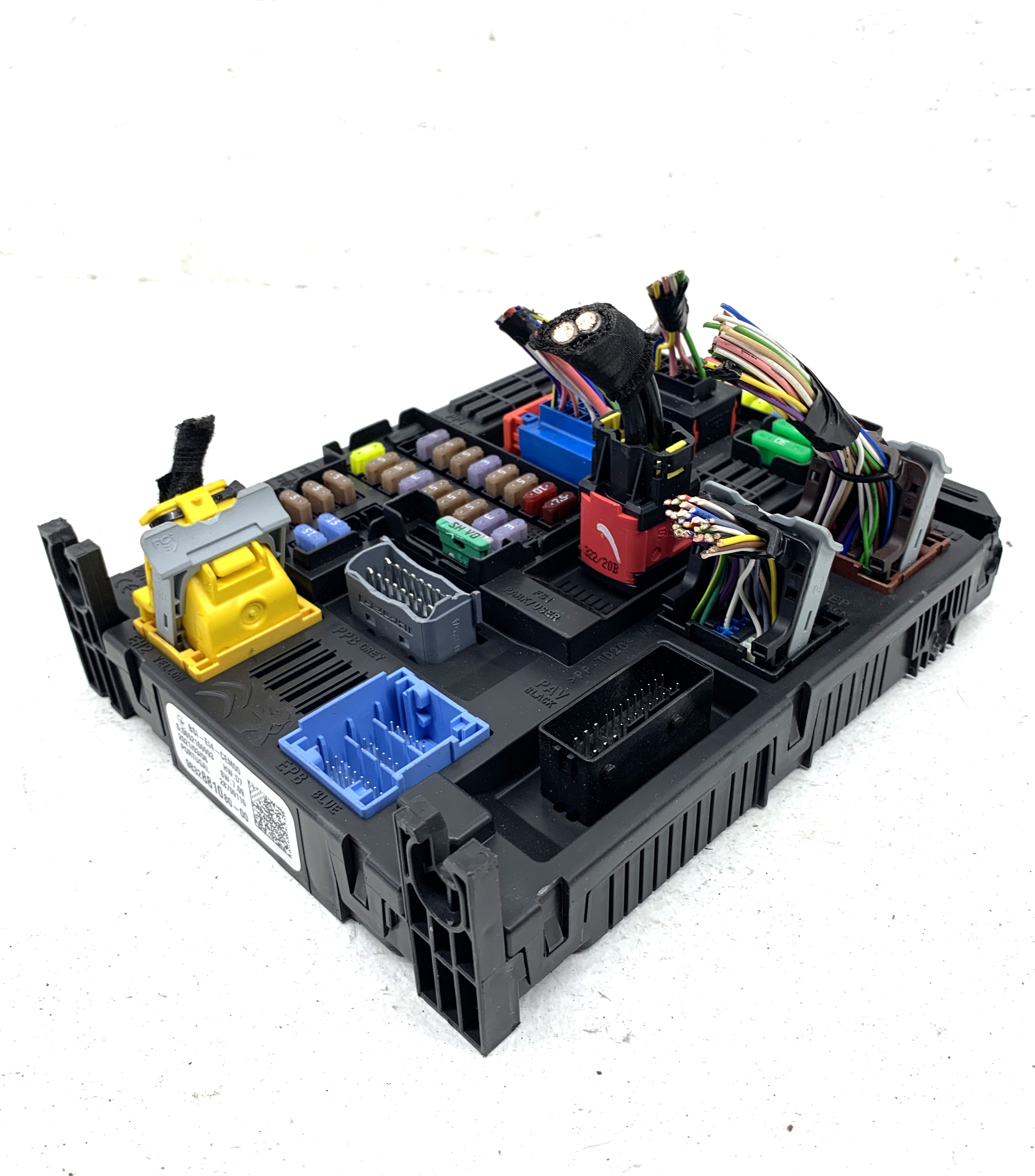 OPEL Corsa F (2019-2023) Fuse box 9832881080 24697897