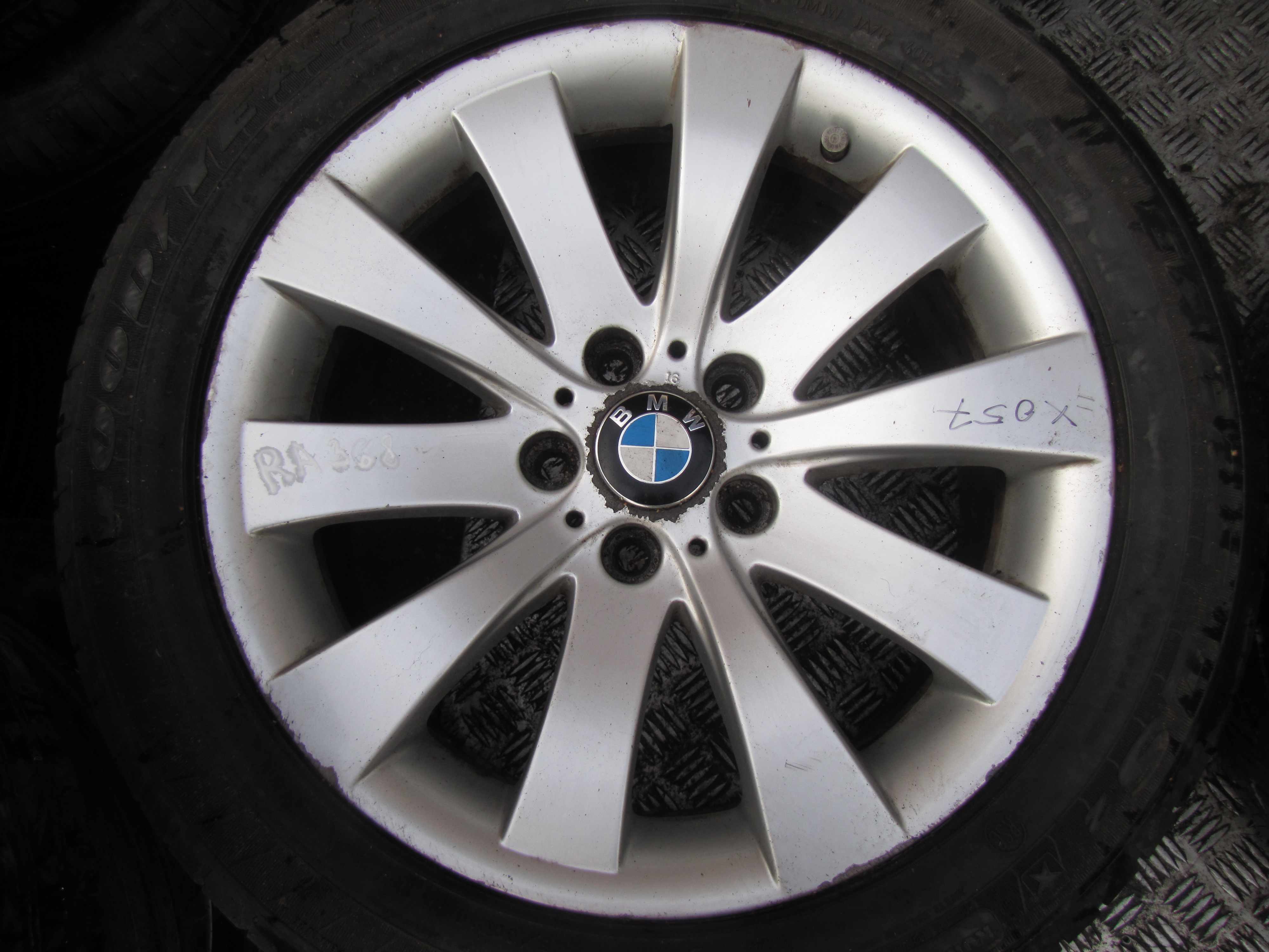 BMW 7 Series F01/F02 (2008-2015) Комплект колес (без шин) 6777777 23435494