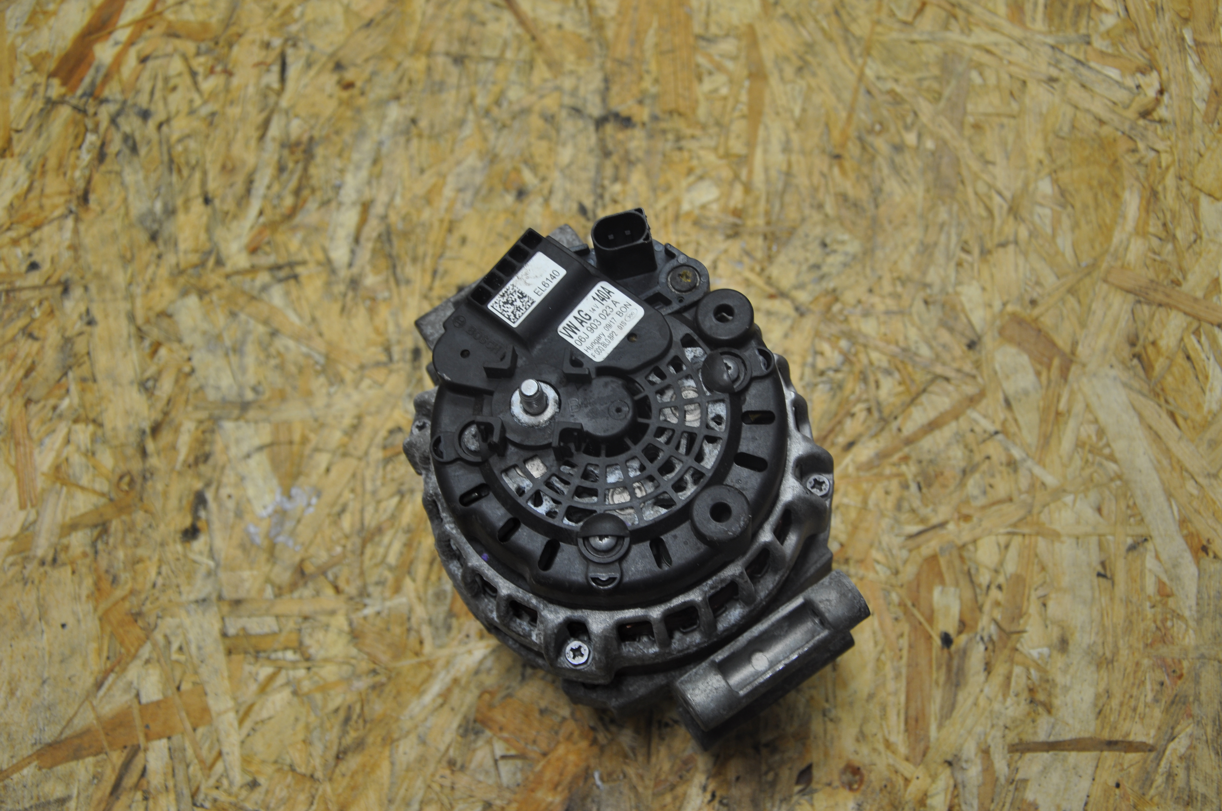 AUDI Q3 8U (2011-2020) Alternator 06J903023A 23436388