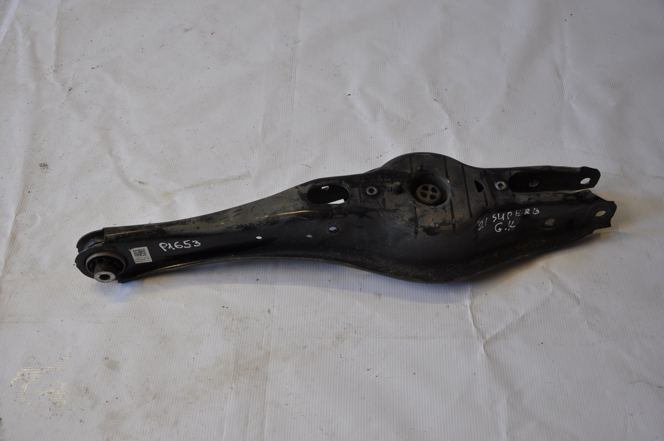 SKODA Superb 3 generation (2015-2023) Front Left Arm 3Q0505371E 23486382