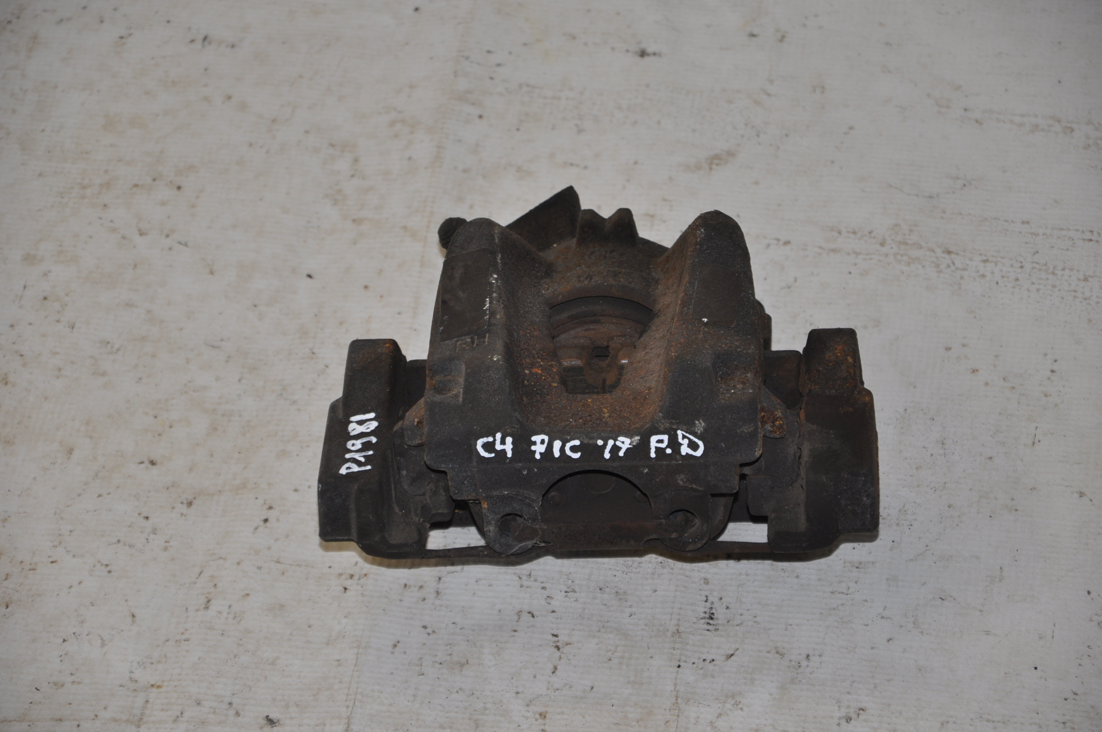 CITROËN C4 Picasso 2 generation (2013-2018) Front Right Brake Caliper 23489067