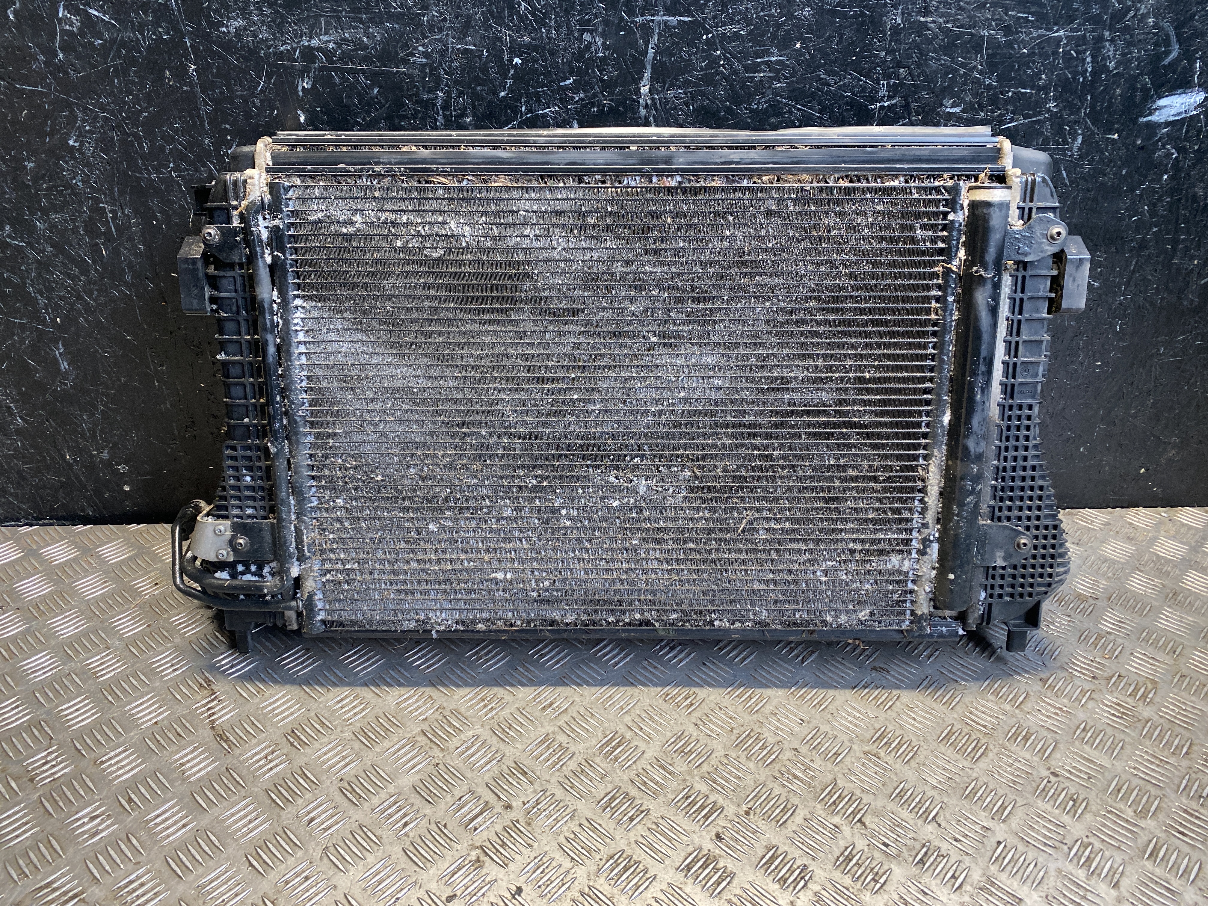SKODA Yeti 1 generation (2009-2018) Gaisa kondensācijas radiators 1K0820411AD, 1K0145803BM, 1K0121251DM 23460169