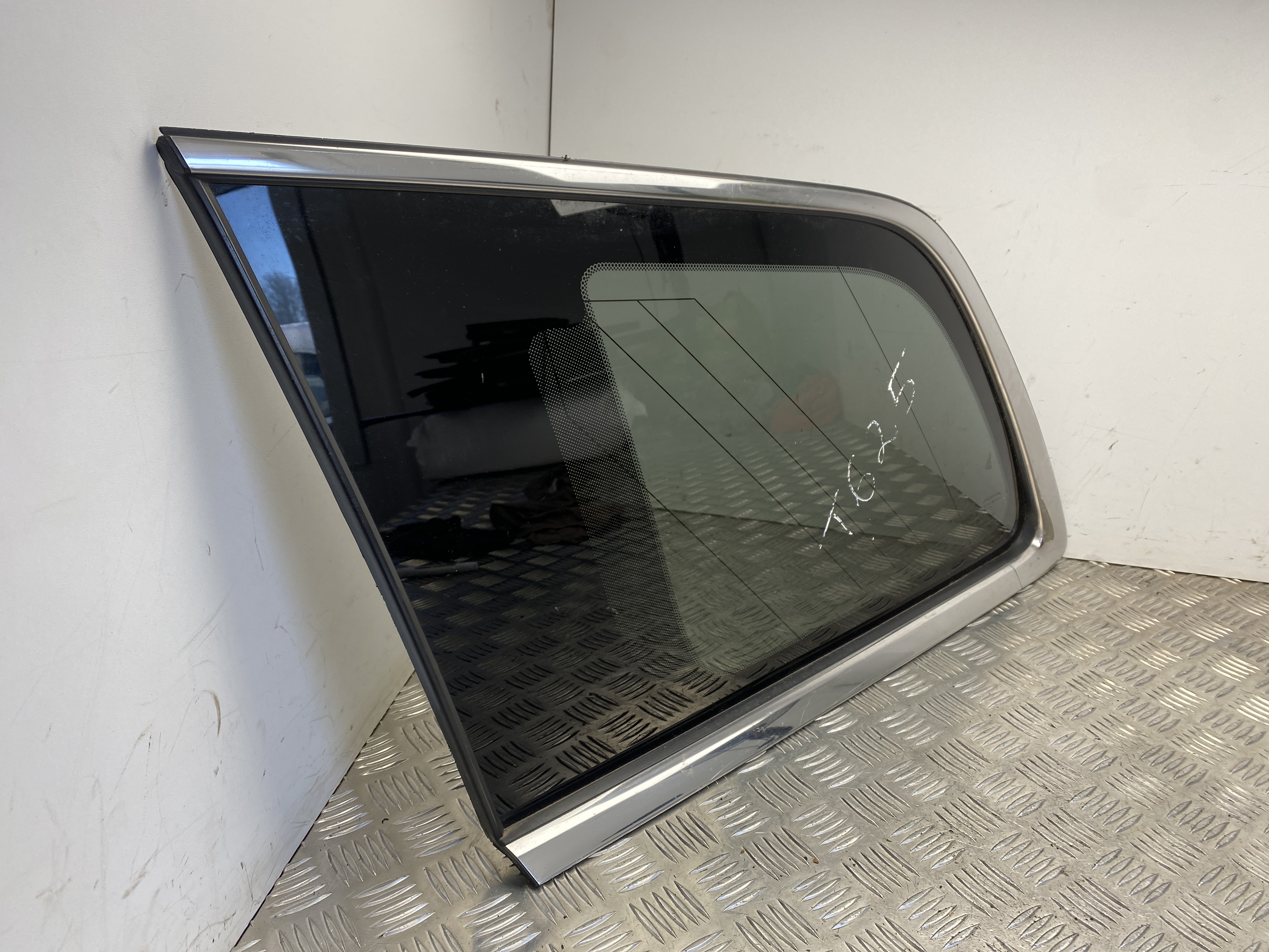 JEEP Grand Cherokee 4 generation (WK) (2004-2024) Rear Left Door Window 68172375AD 23491729