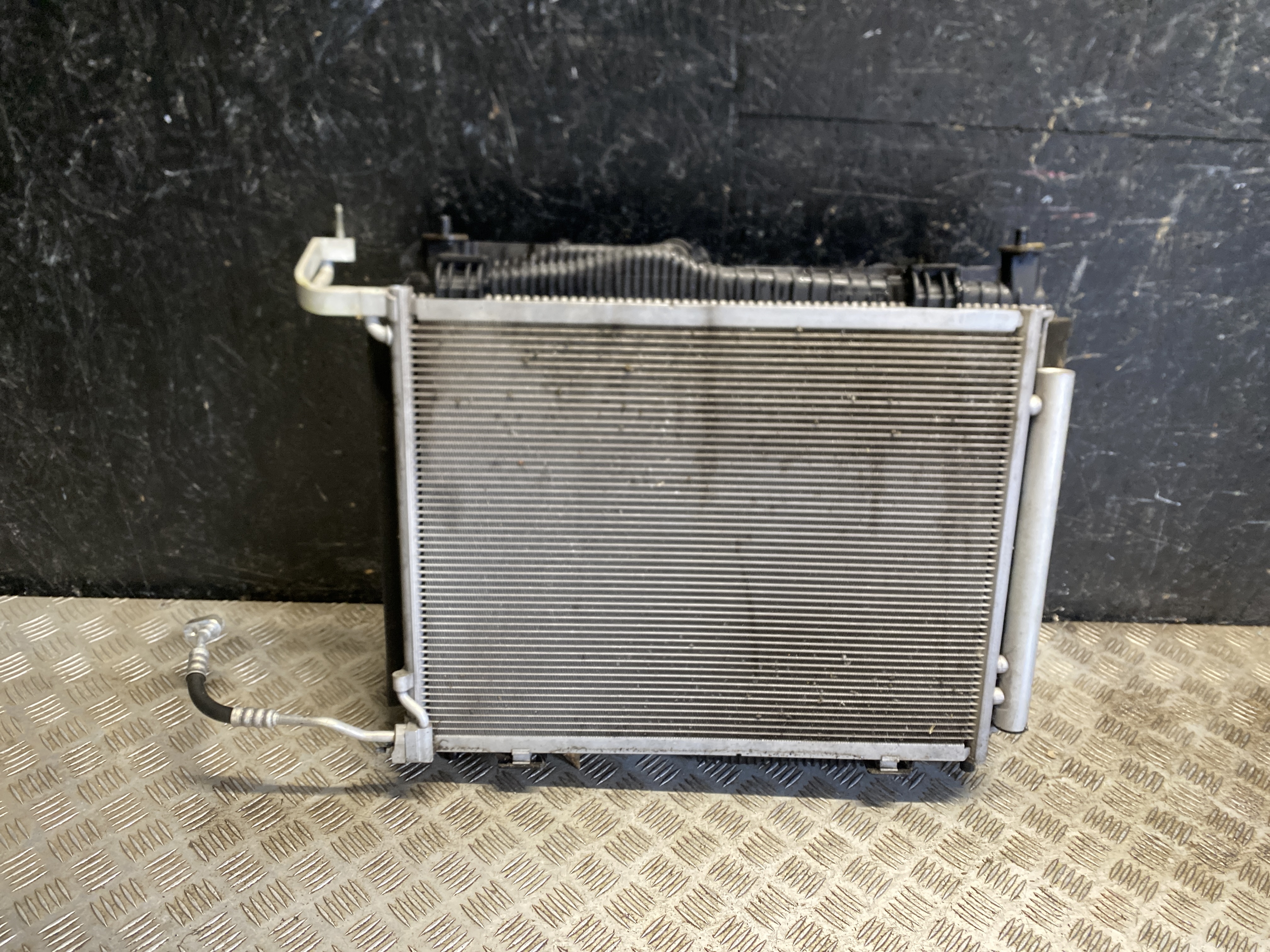 FORD Puma 2 generation (2019-2023) Difūzoriaus ventiliatorius LBG18C607AA, H1BH19710AB 23535816