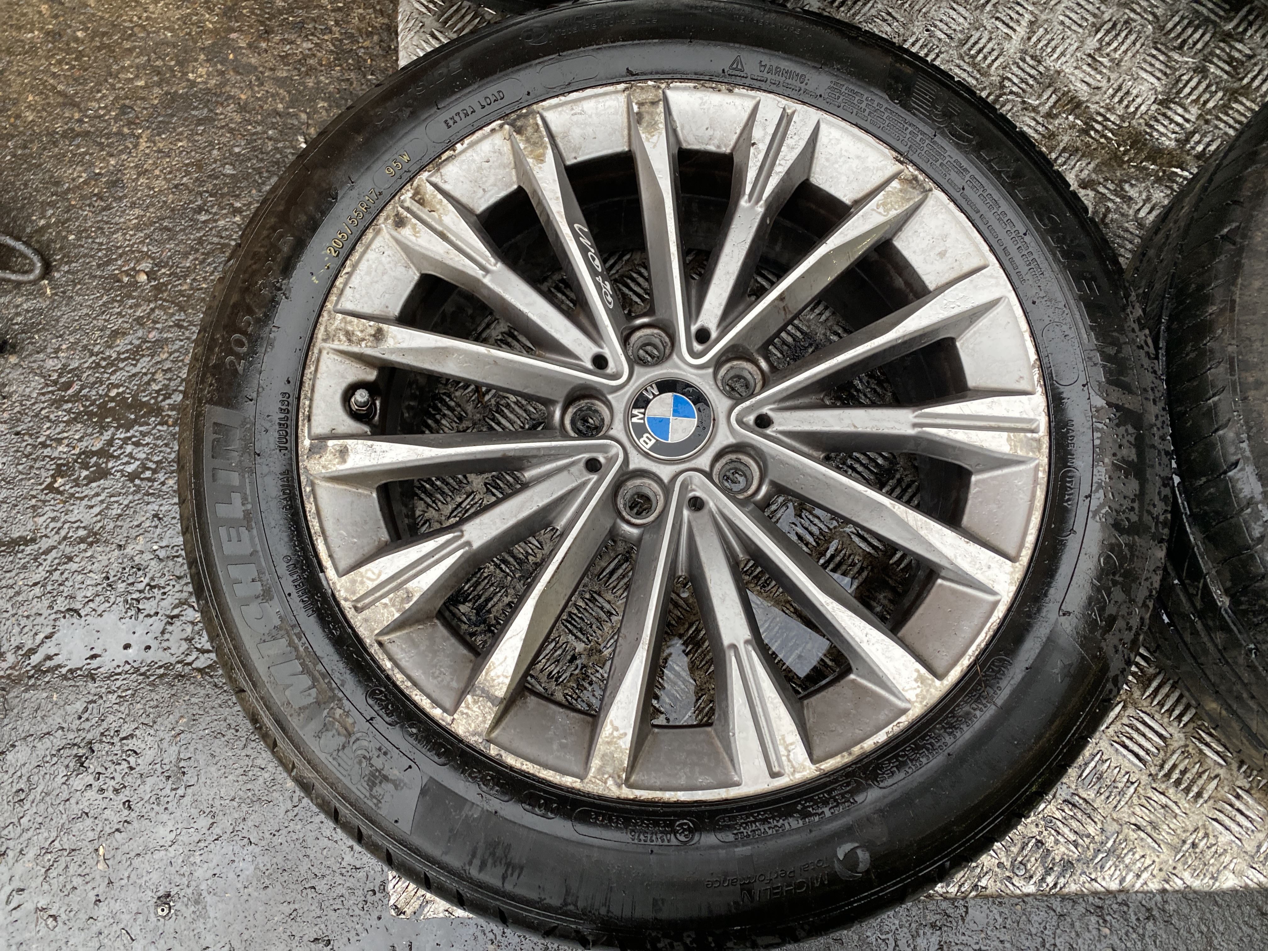 BMW 2 Series Grand Tourer F46 (2018-2023) Wheel Set (without tires) 6856085 23462084