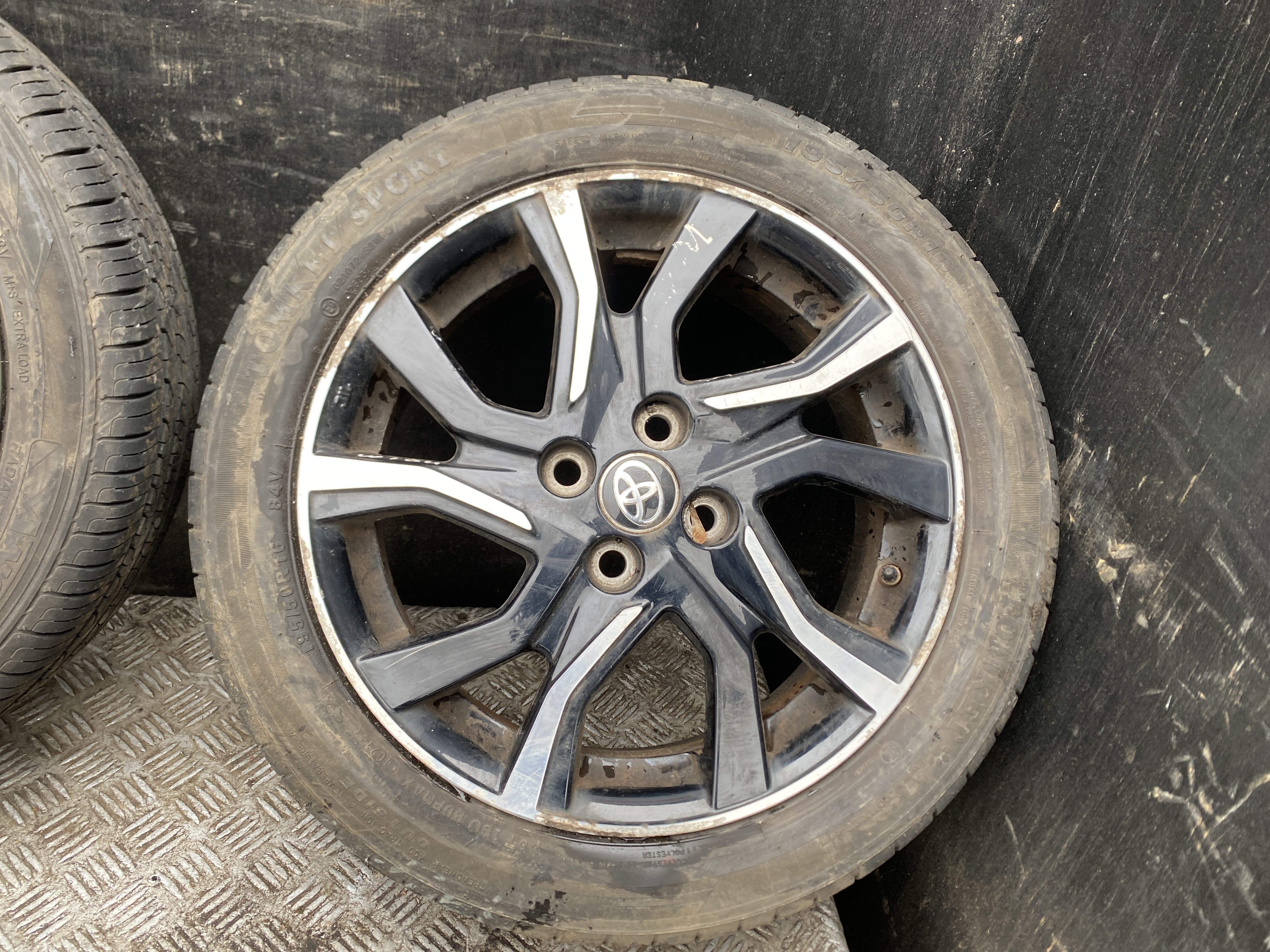 TOYOTA Yaris 3 generation (2010-2019) Wheel 426110DC80 24599977