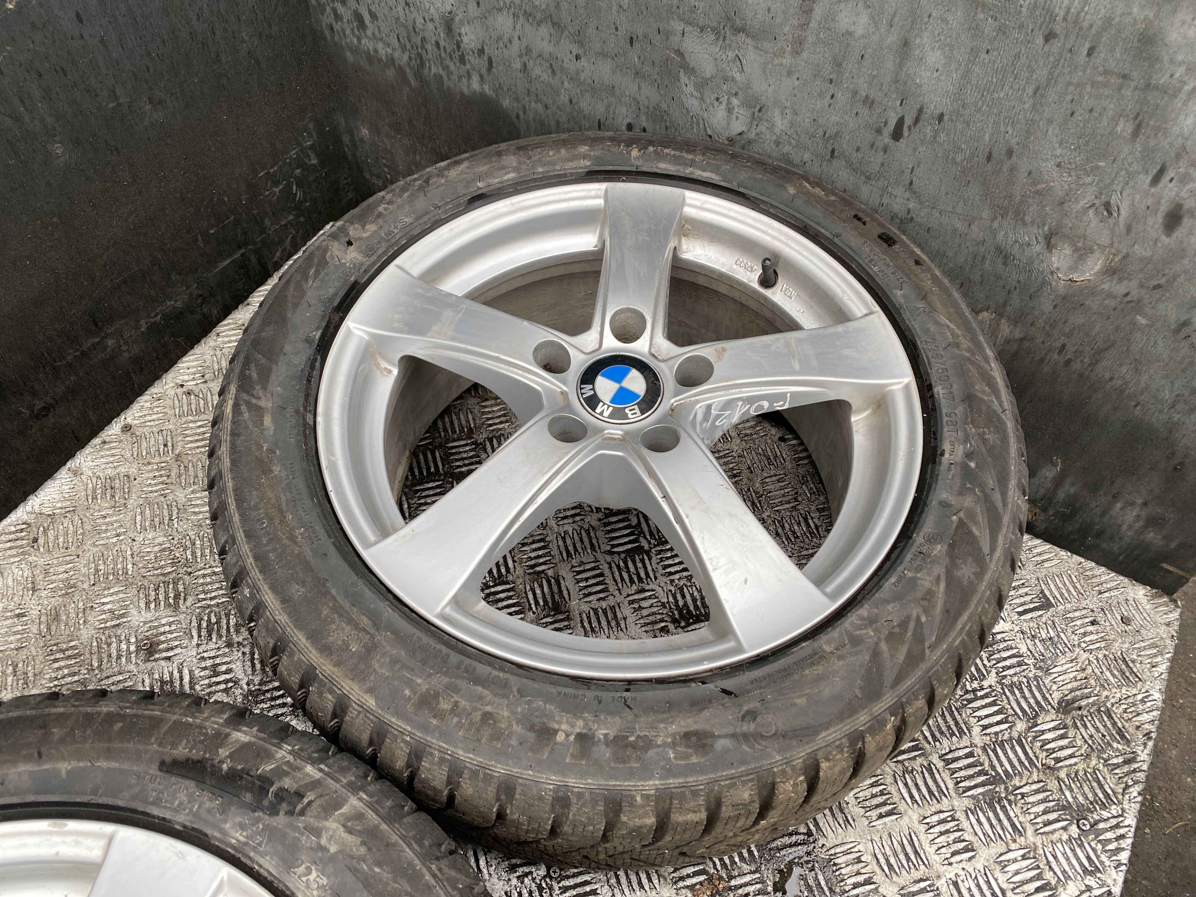 BMW 5 Series E60/E61 (2003-2010) Wheel TRE7K3 23459793