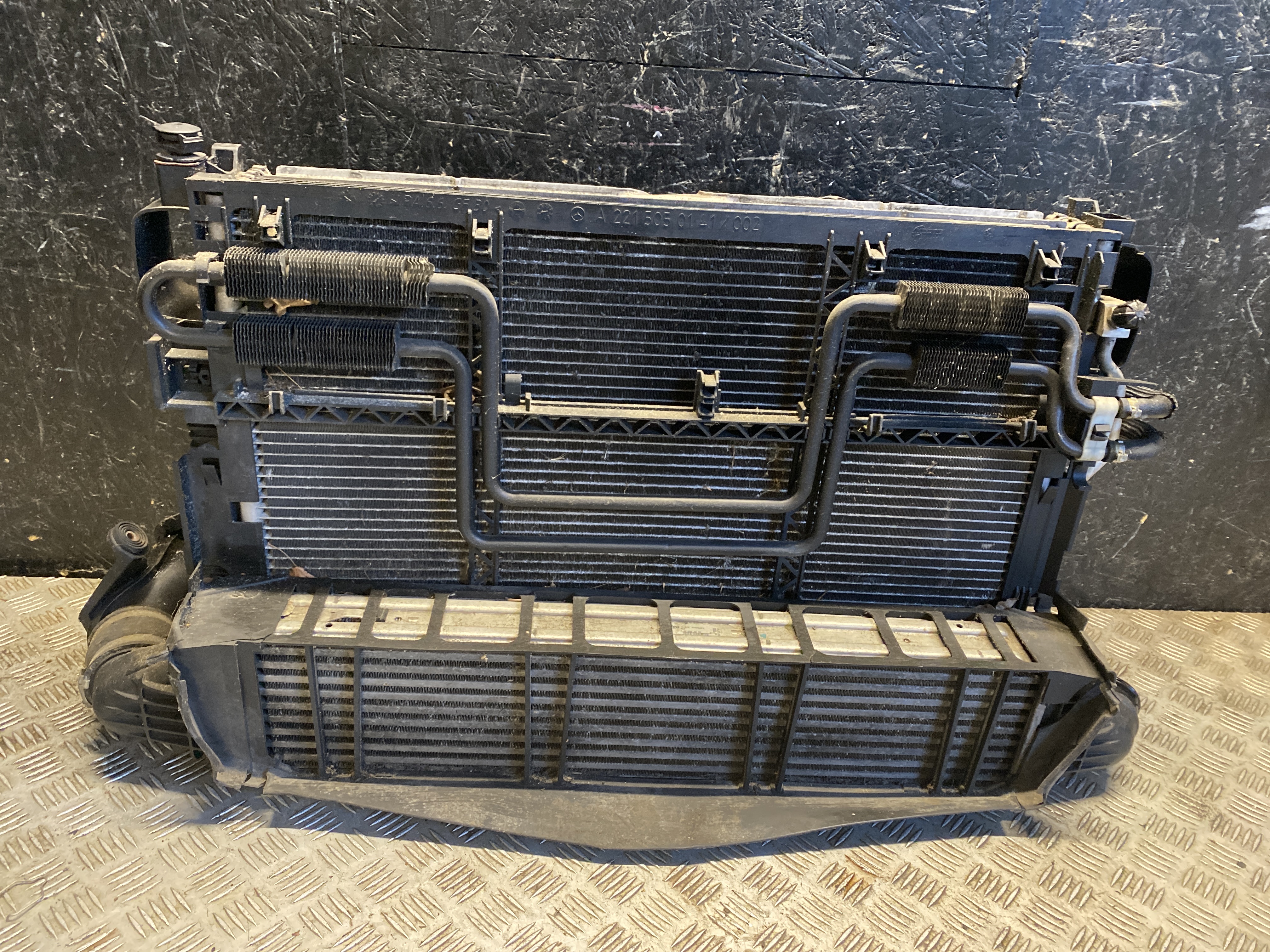 MERCEDES-BENZ S-Class W221 (2005-2013) Air Con Radiator A2215000203, A2215001000, A2215000254 23489357