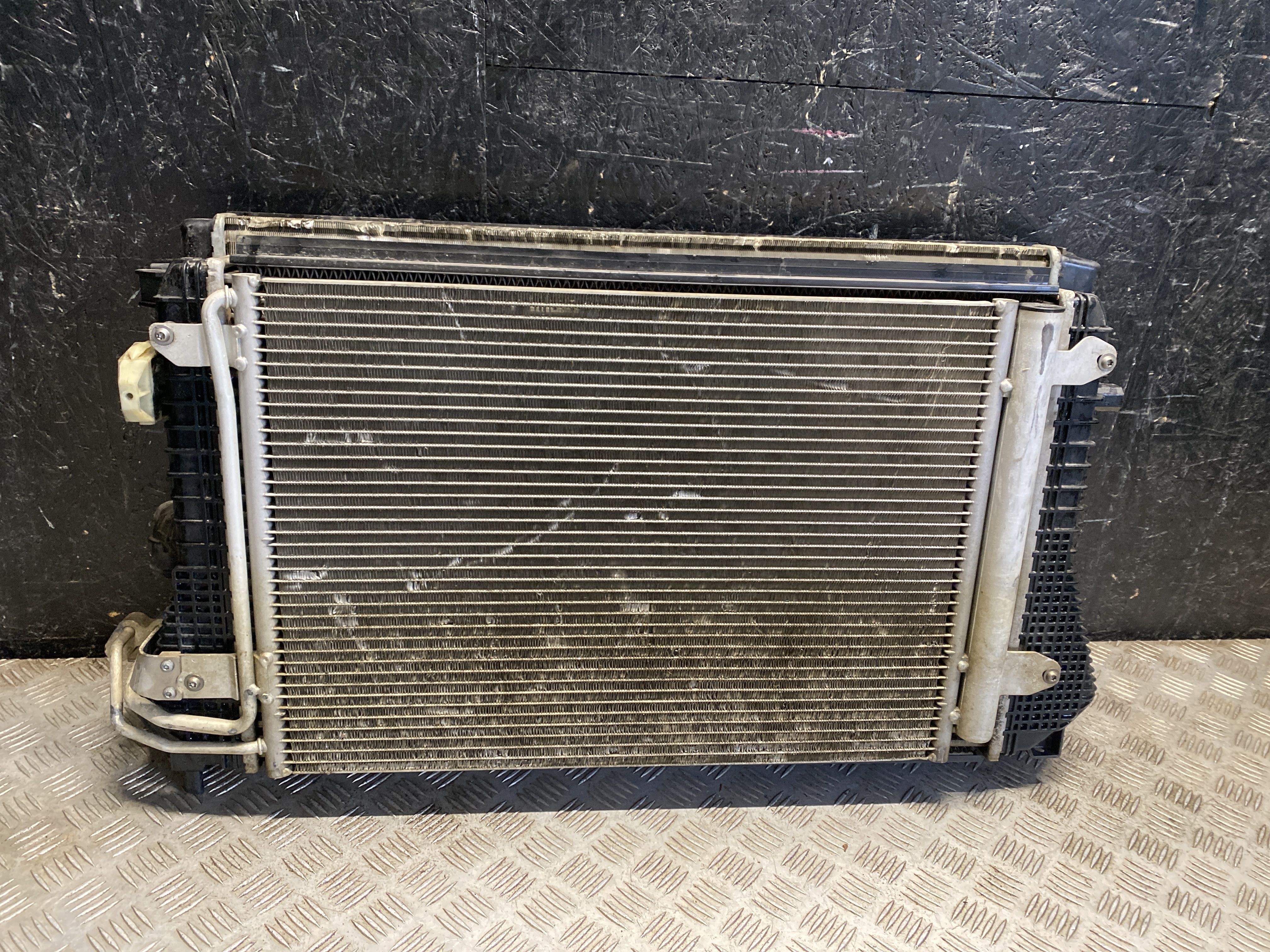 VOLKSWAGEN Caddy 3 generation (2004-2015) Охлаждающий радиатор 1K0820411AC, 65281A, 1K0145803BM 23488202