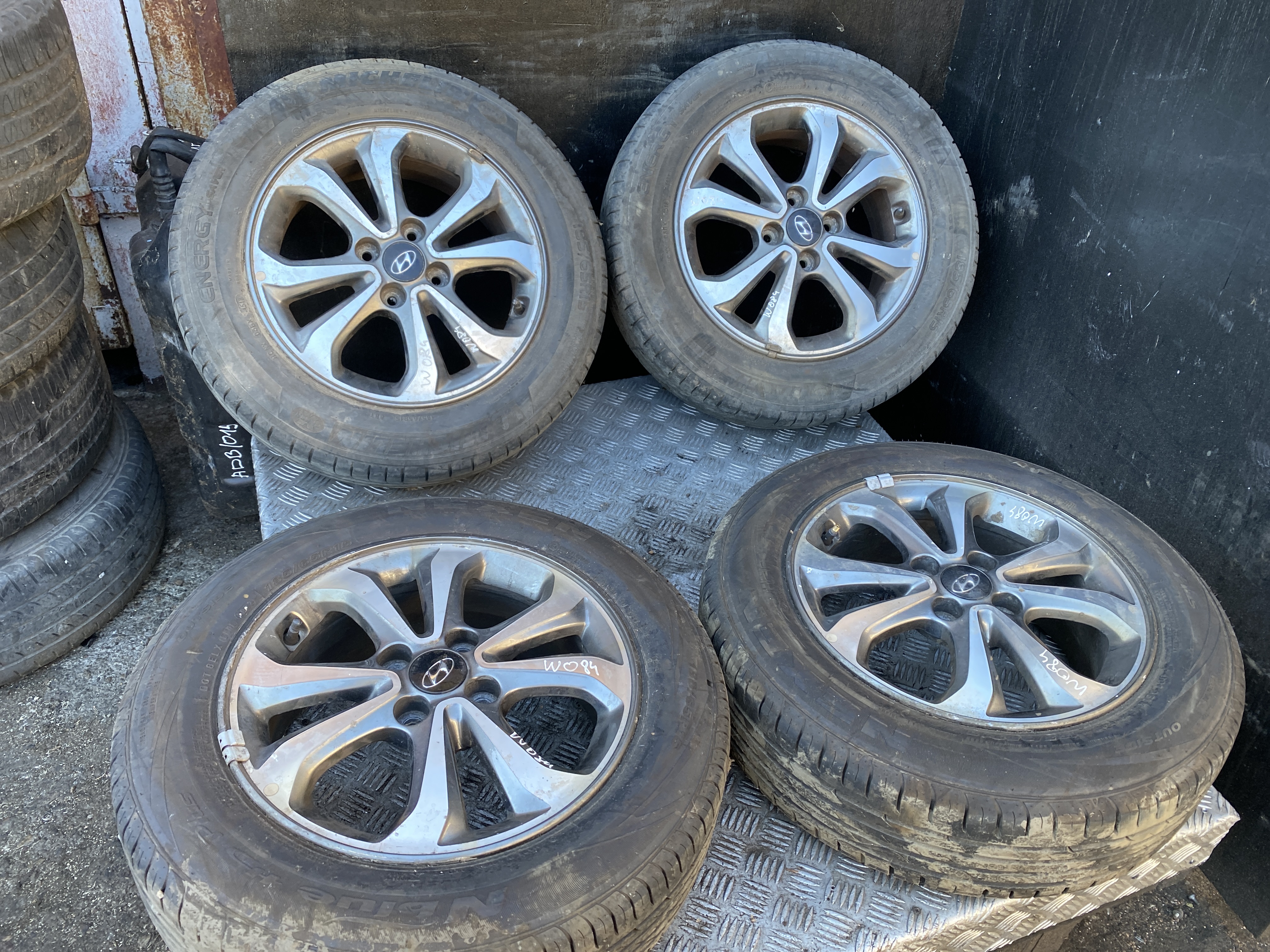 HYUNDAI i20 IB (2 generation) (2014-2020) Wheel Set (without tires) 52910C8800 23484328