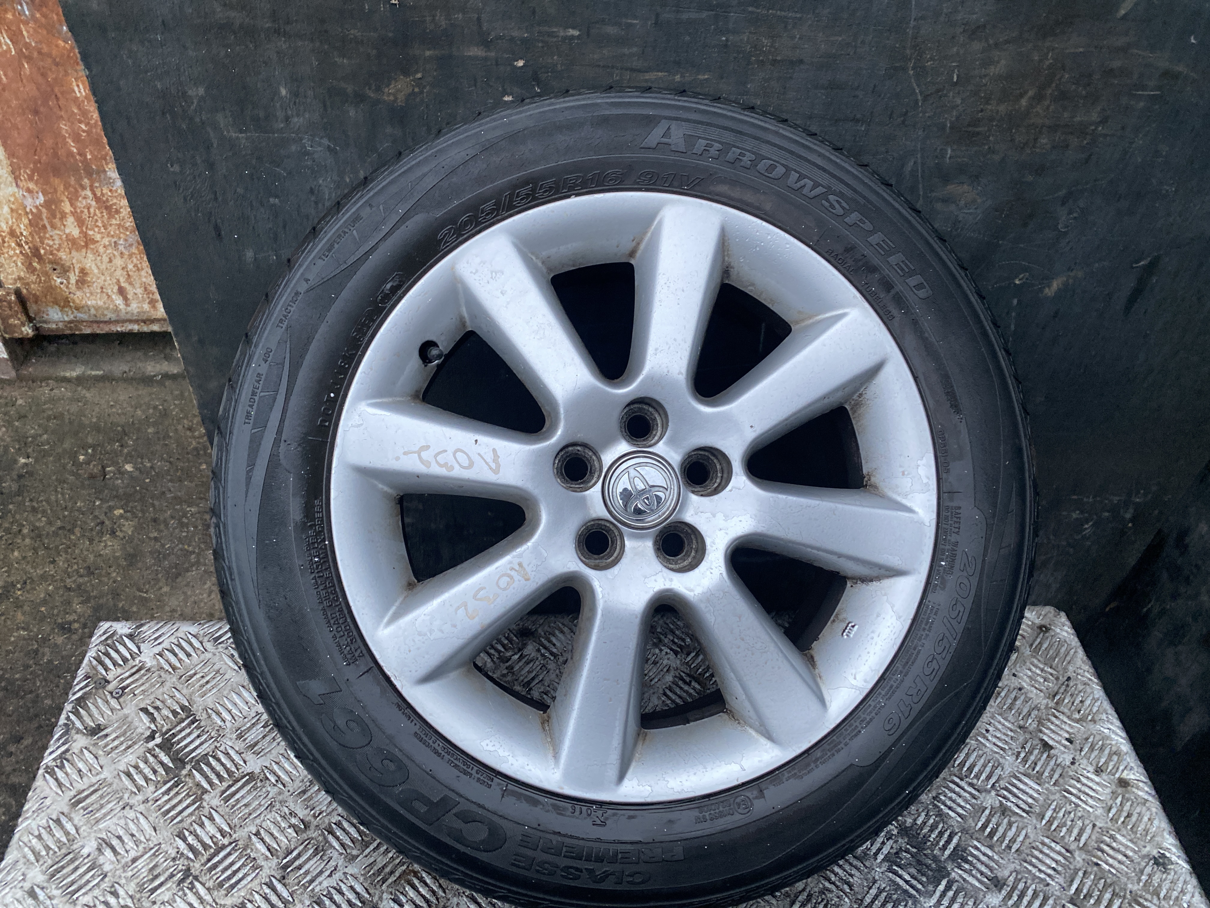 TOYOTA Avensis 2 generation (2002-2009) Wheel 23462061