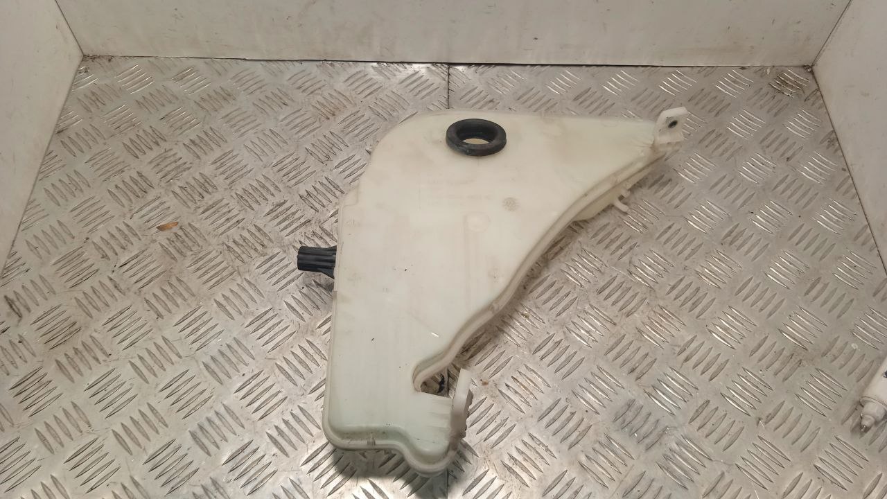 AUDI A7 C7/4G (2010-2020) Window Washer Tank 4G8955451C 23461858