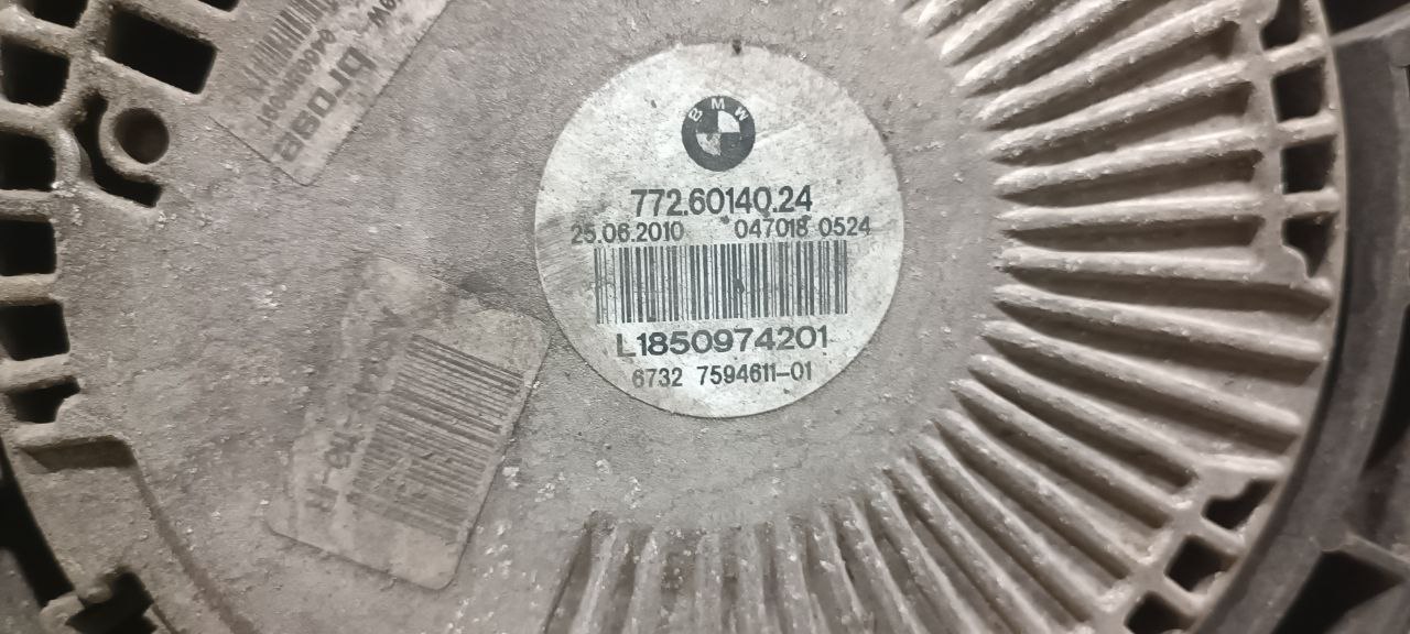 BMW 5 Series F10/F11 (2009-2017) Difūzoriaus ventiliatorius 77260140, 7594611, 6726056401 23474375