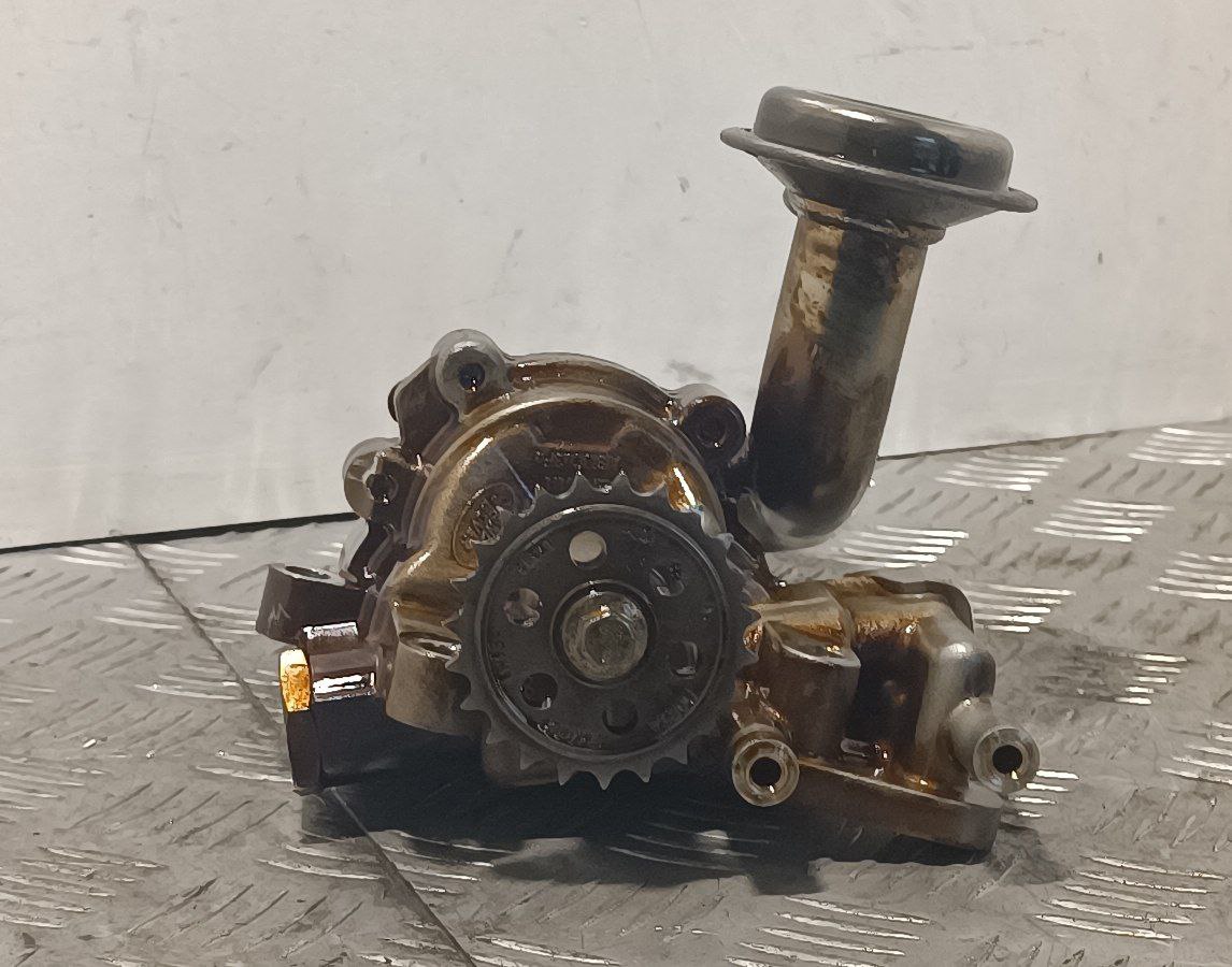 JAGUAR XJ Oil Pump DW936600 23476308