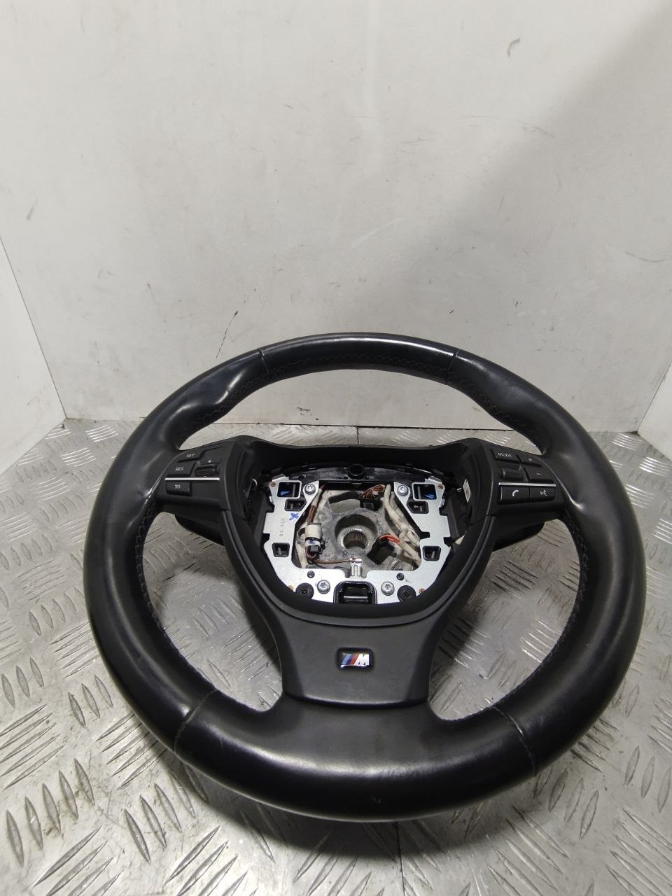 BMW 7 Series F01/F02 (2008-2015) Steering Wheel 48379481, SL13502901, 13B269DA05802 23477151