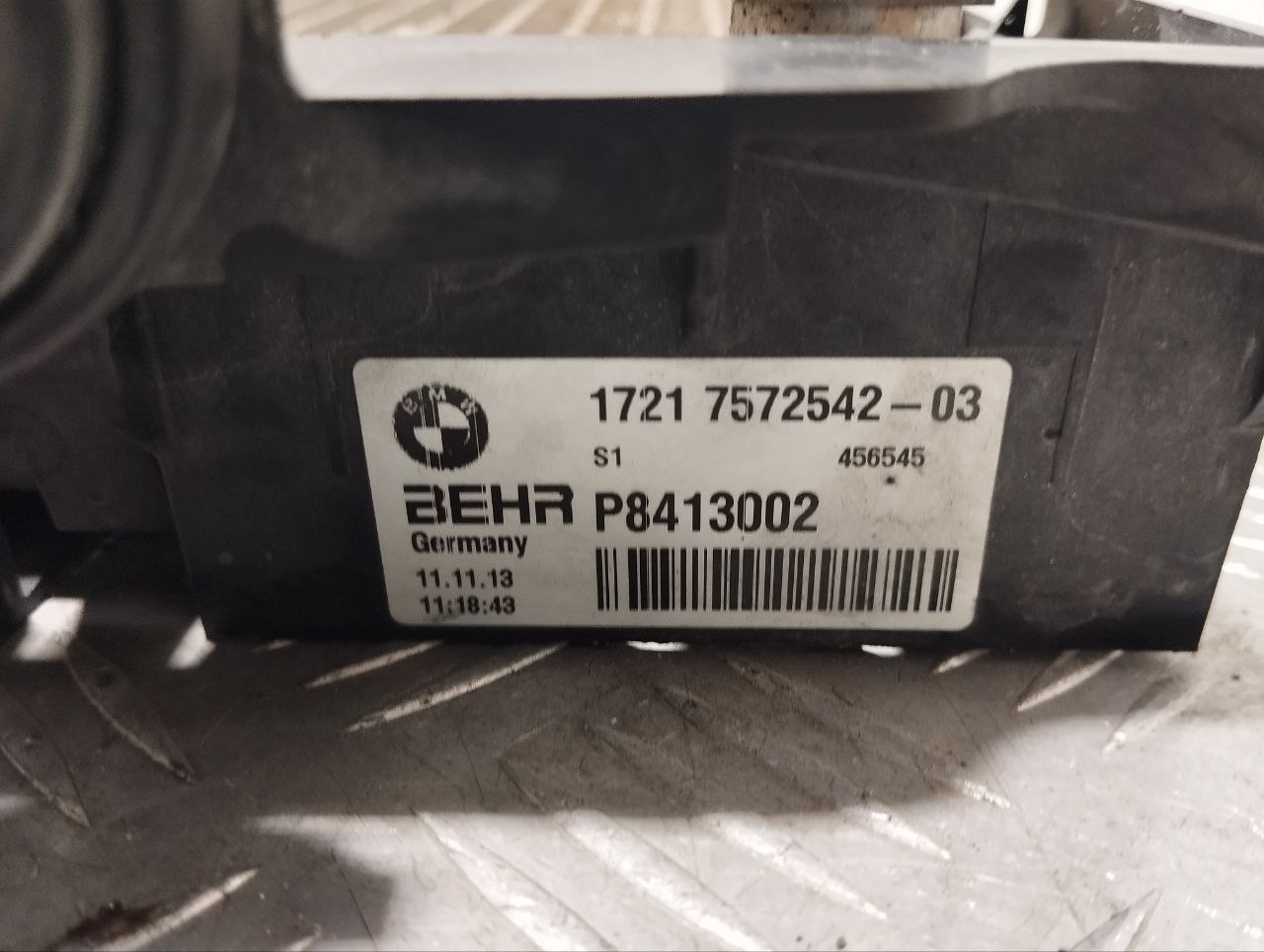 BMW 7 Series F01/F02 (2008-2015) Охлаждающий радиатор 7572542 23485907