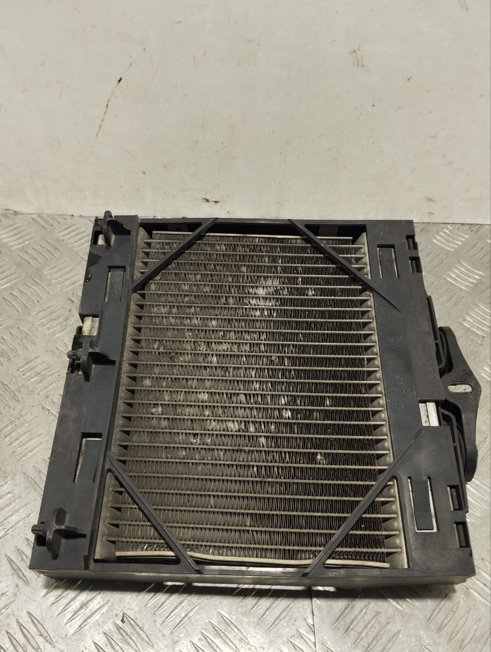BMW 7 Series F01/F02 (2008-2015) Охлаждающий радиатор 7805630 23485900