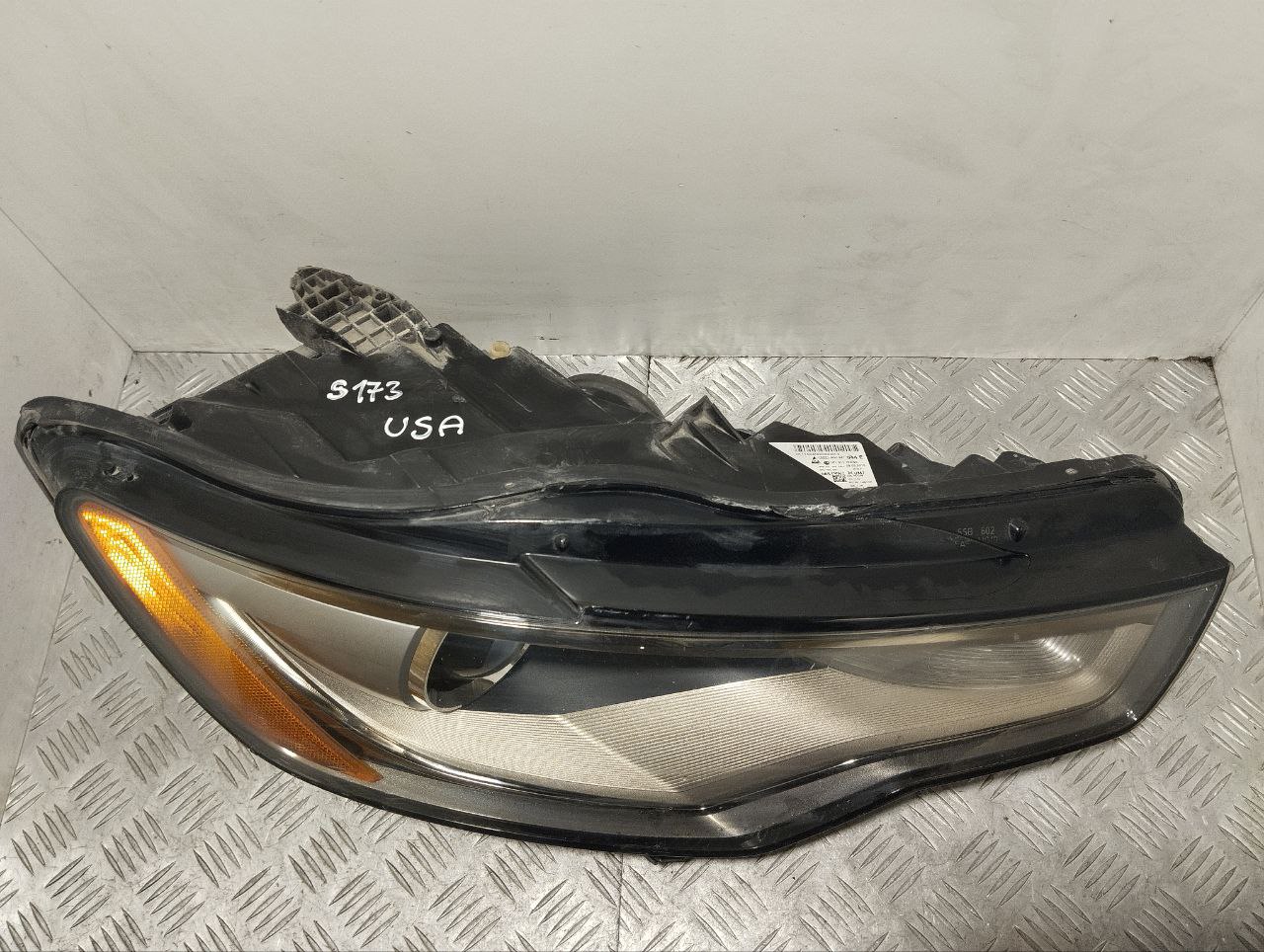 AUDI A6 C7/4G (2010-2020) Front Right Headlight 4G0941044E 23487071