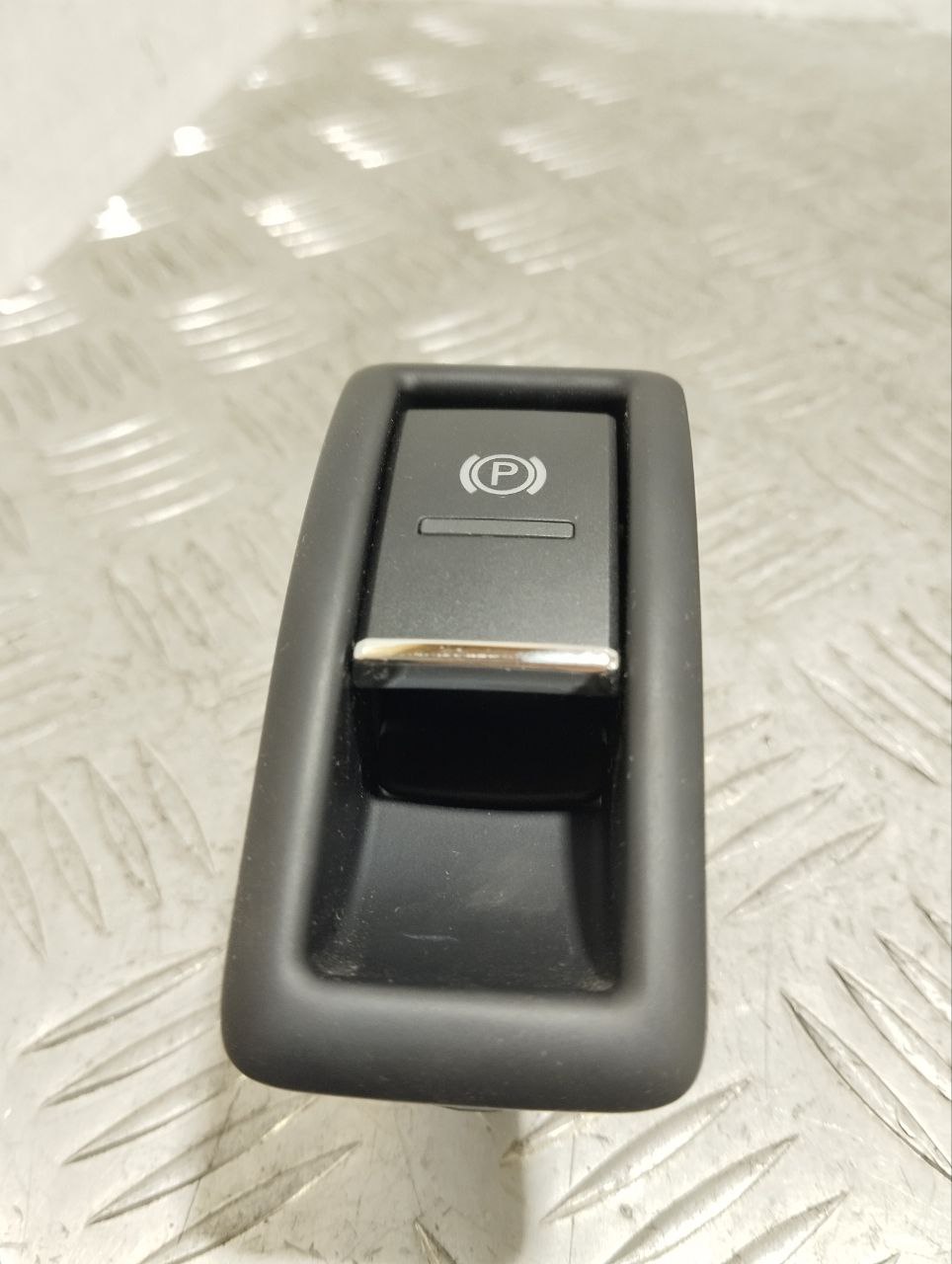PORSCHE Cayenne 958 (2010-2018) Handbrake Button 7P5919183 23488005