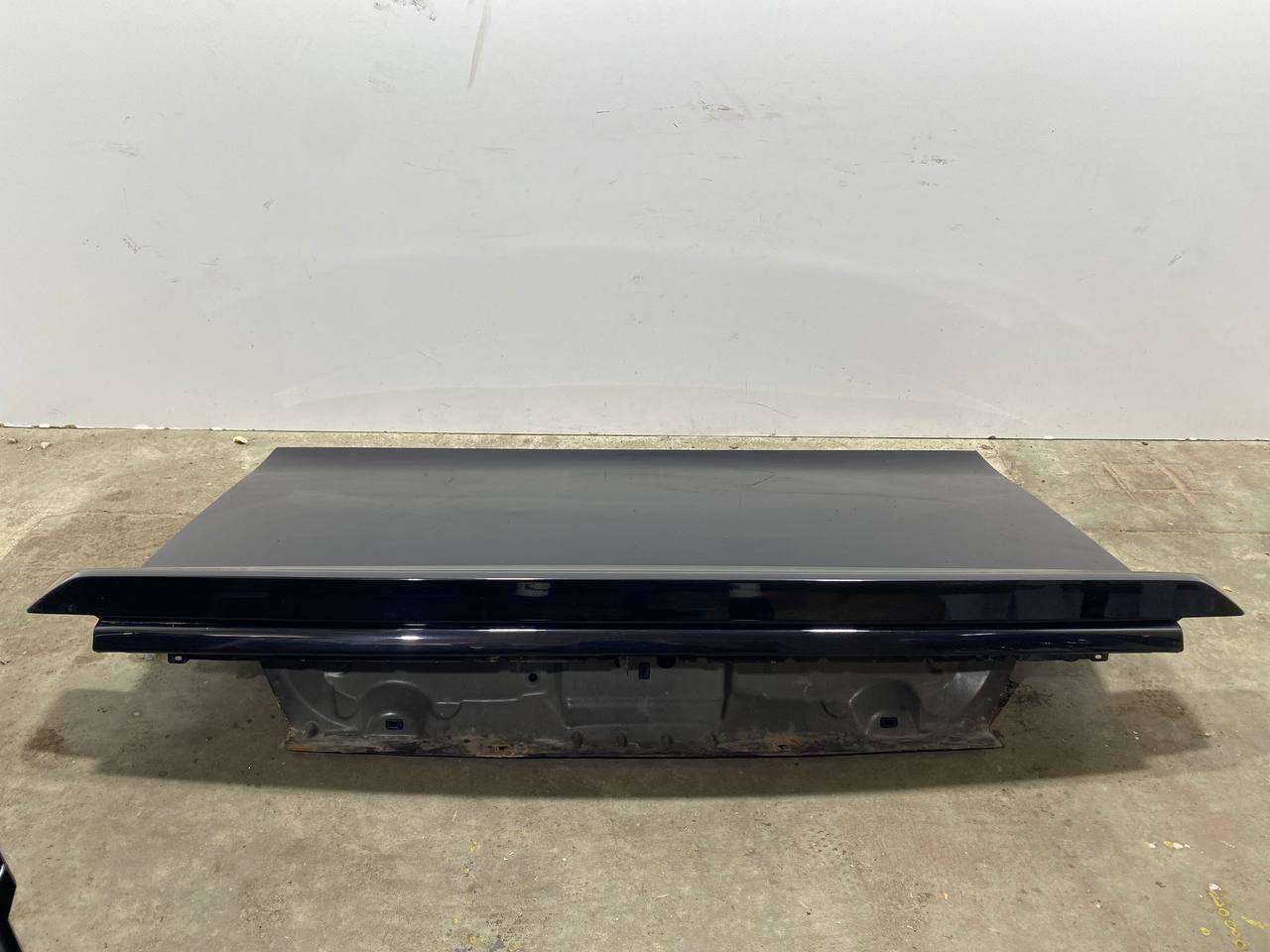 DODGE Challenger 3 generation (2008-2024) Bootlid Rear Boot 23488345