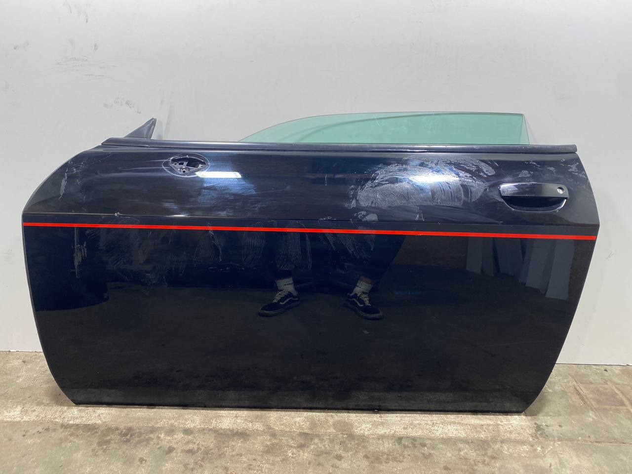 DODGE Challenger 3 generation (2008-2024) Front Left Door 23488397