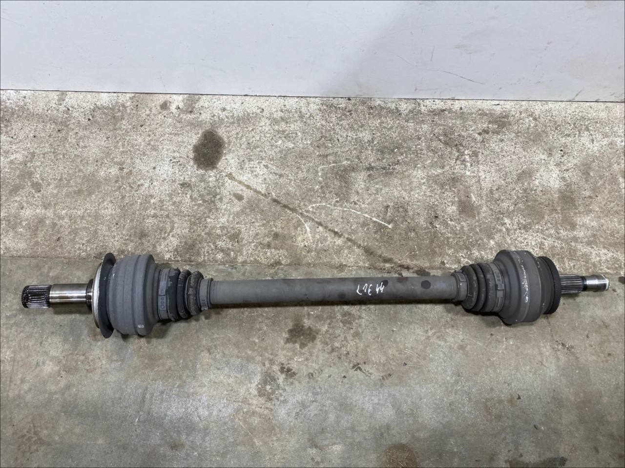 MERCEDES-BENZ CLS-Class C218/X218 (2011-2017) Rear Right Driveshaft 23489452