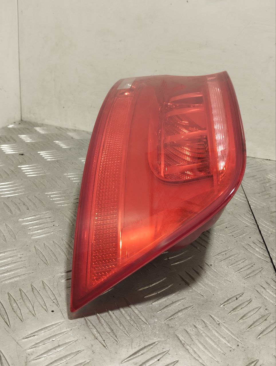 AUDI A7 C7/4G (2010-2020) Rear Right Taillight Lamp 4G8945096A 23493337