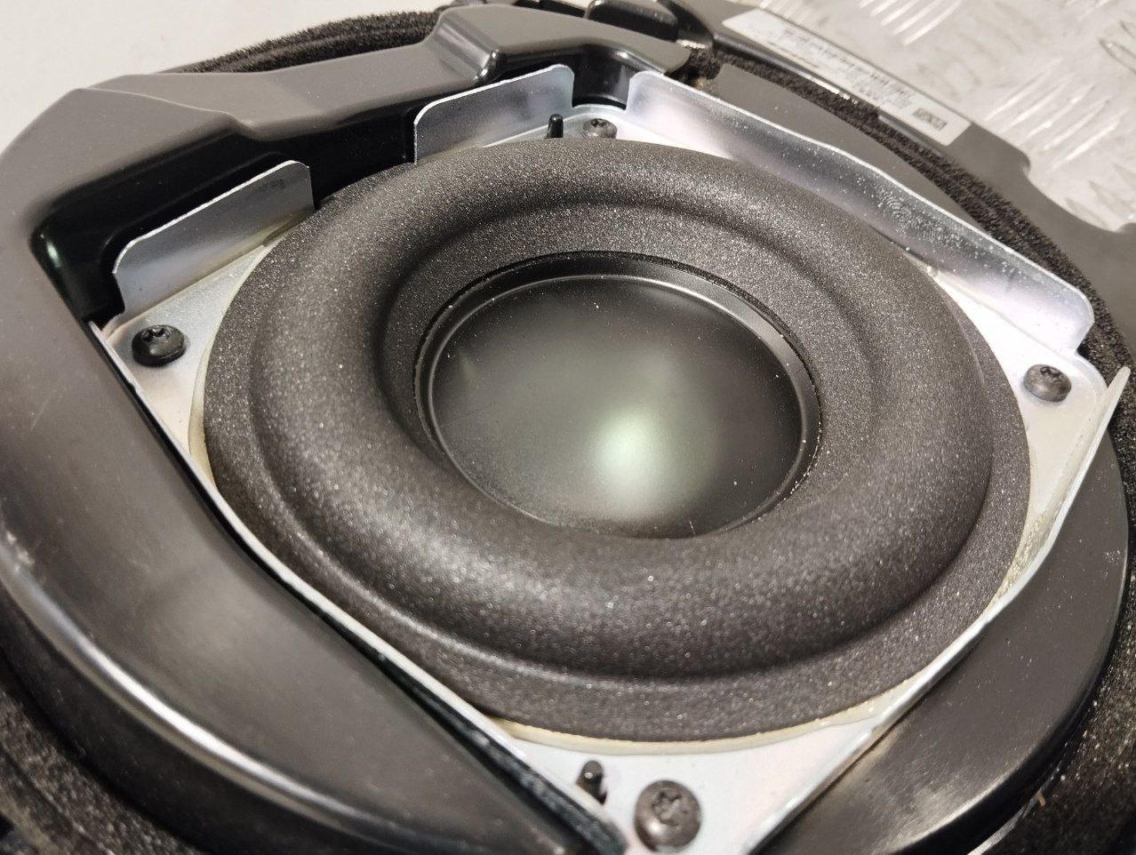 AUDI A7 C7/4G (2010-2020) Subwoofer 4G8035297A 23493540