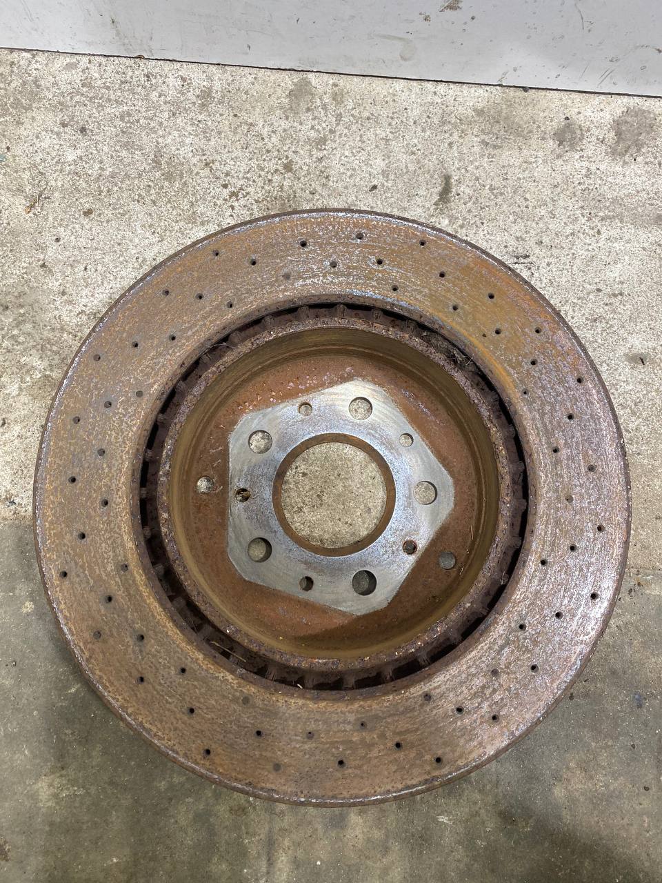 MASERATI GranTurismo 1 generation (2007-2020) Rear Left Brake Disc 23495396