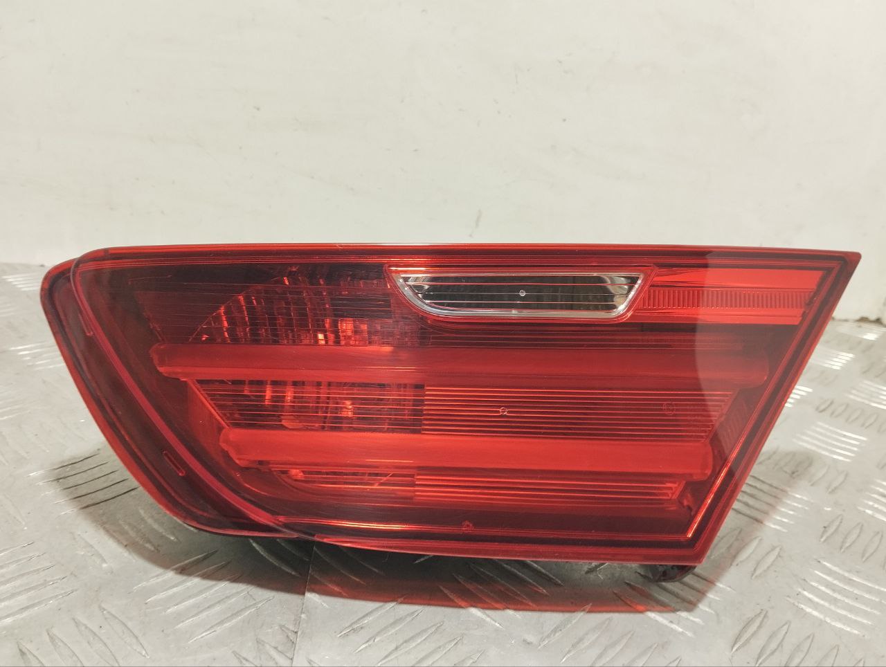 BMW 6 Series F06/F12/F13 (2010-2018) Rear Right Taillight Lamp 7210580 23496517