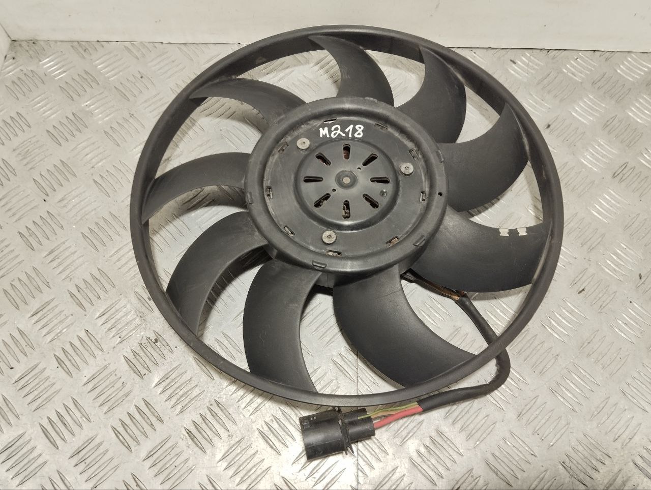 AUDI A8 D4/4H (2010-2018) Radiator fan 4H0959455S 23854231