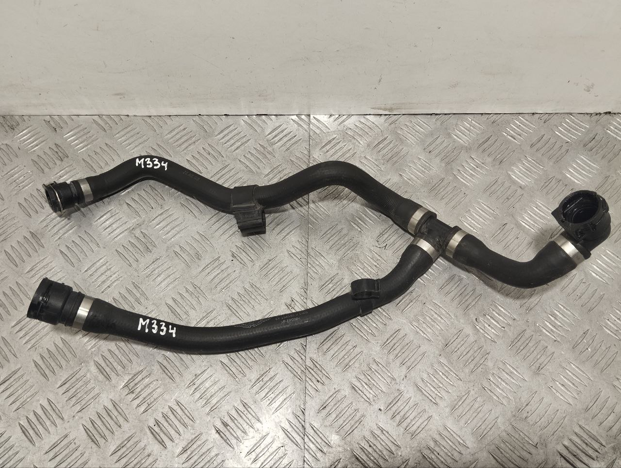 ASTON MARTIN DB11 1 generation (2016-2023) Coolant Hose Pipe JY5318K582AA, JY5318K582AA 23880457