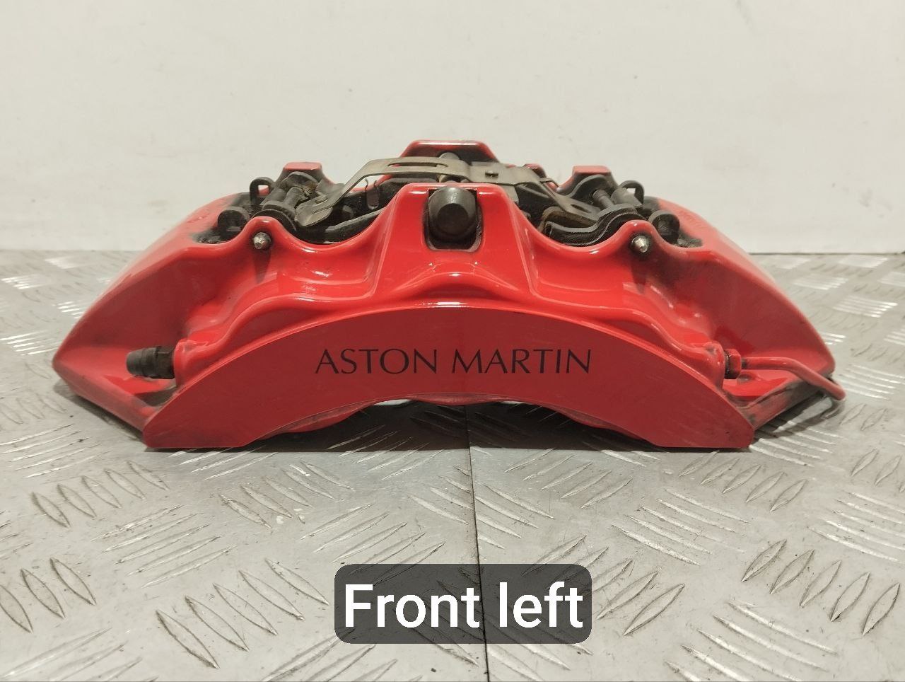 ASTON MARTIN DB11 1 generation (2016-2023) Front Left Brake Caliper 20A52403 23963751