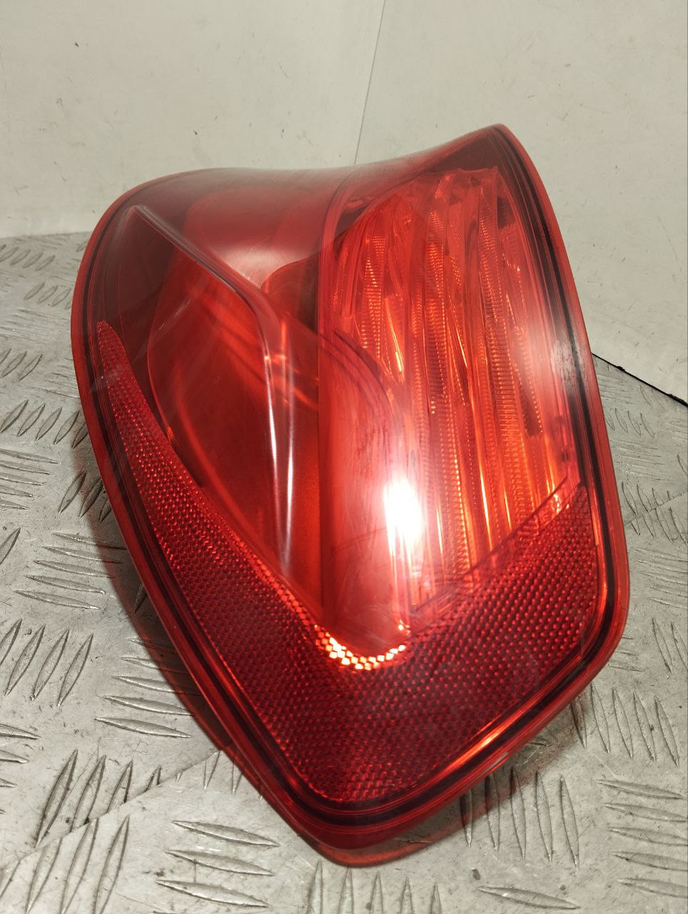 BMW 6 Series F06/F12/F13 (2010-2018) Rear Right Taillight Lamp 7210578 24314754