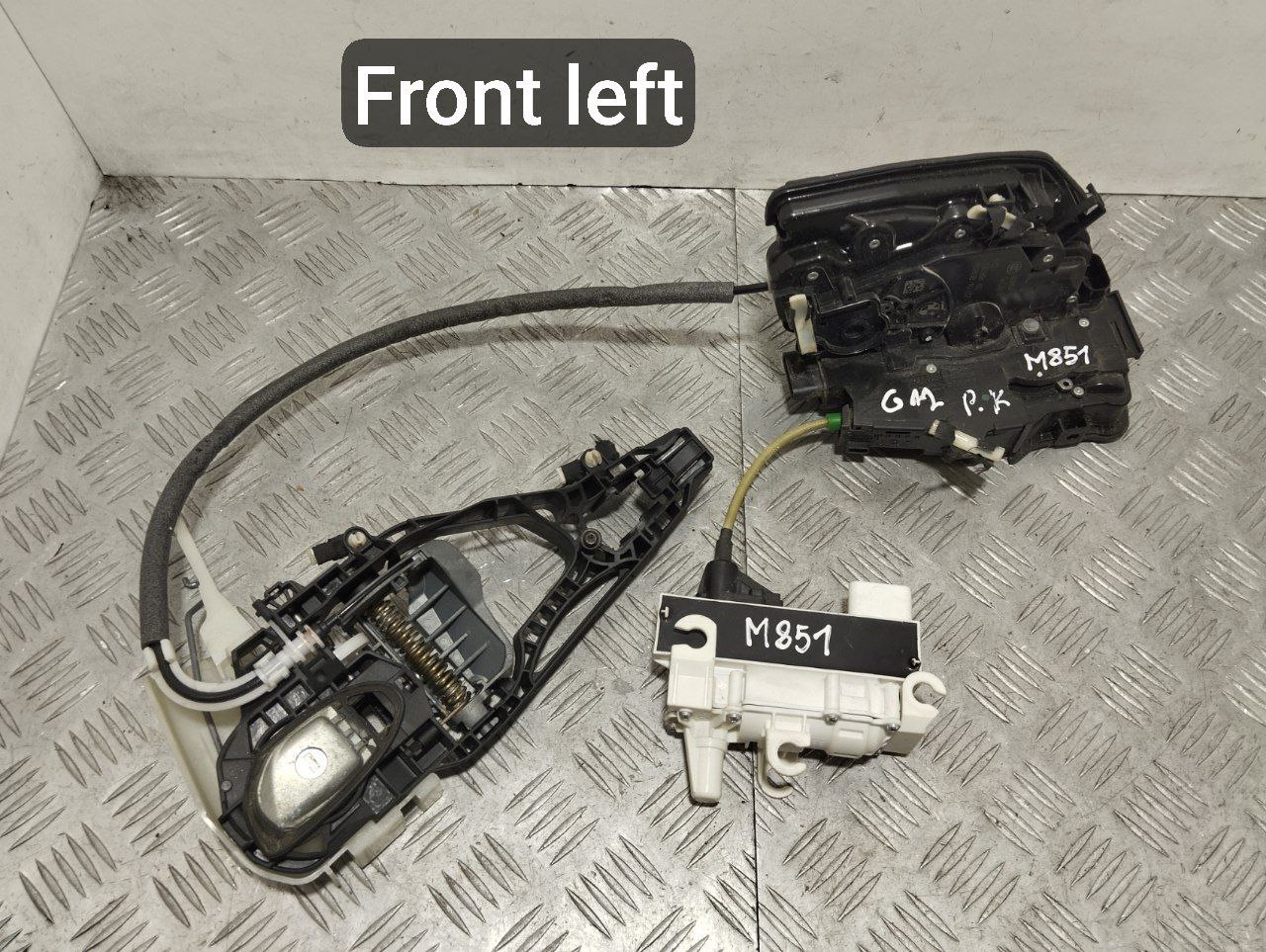 BMW 7 Series G11/G12 (2015-2023) Front Left Door Lock 2581891, 7368449, X17377241 24399563