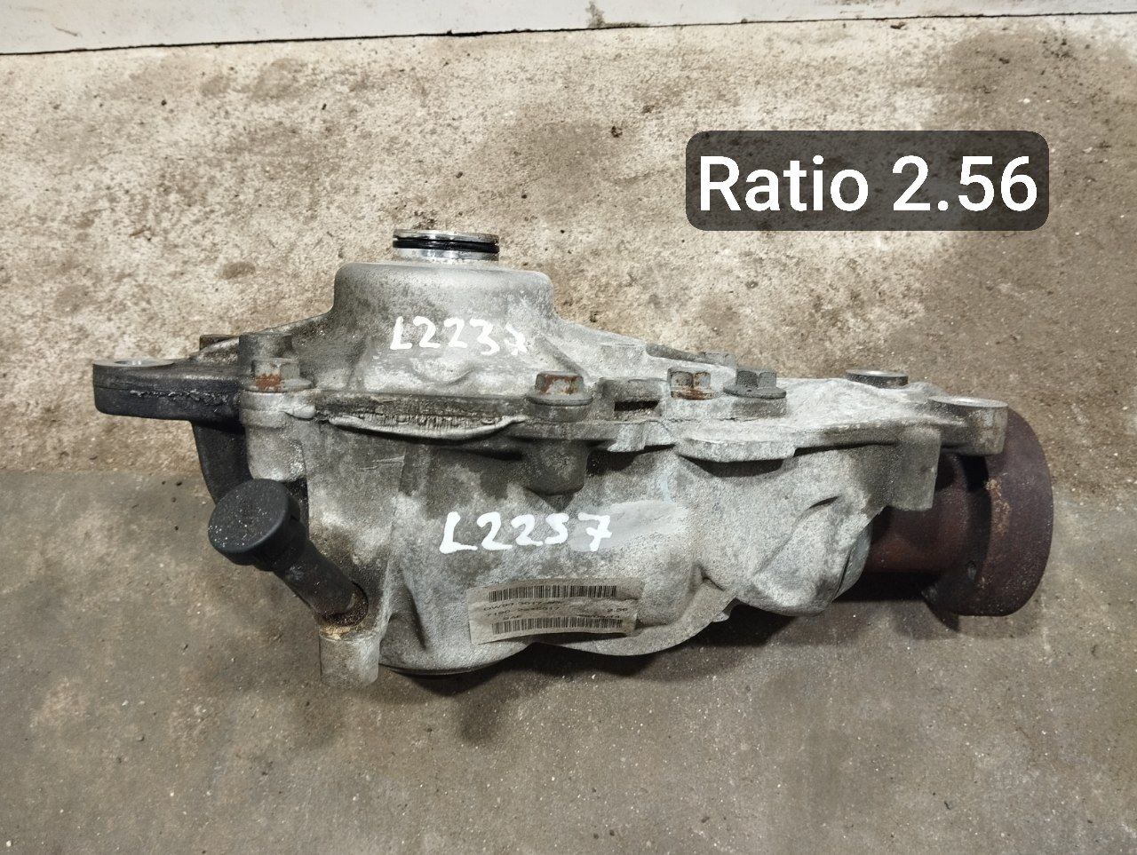 JAGUAR XF 1 generation  (2011-2016) Front Transfer Case DW933017AD, DW933017AD, 256 24558480