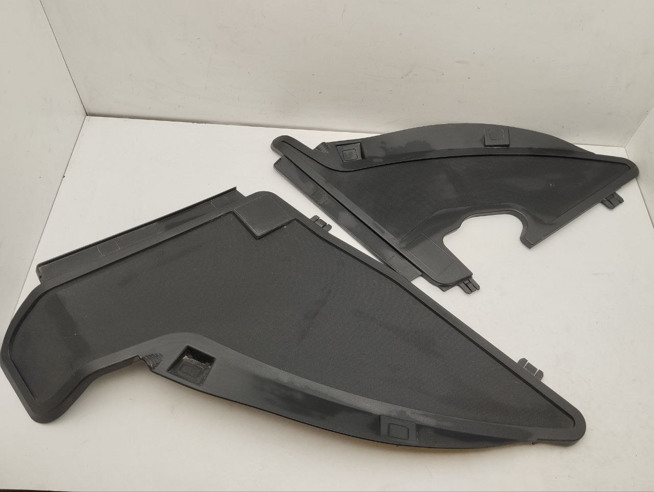 BMW i3 I01 (2013-2024) Front  Wiper Cowl Trim 7333880, 7333879 25057037